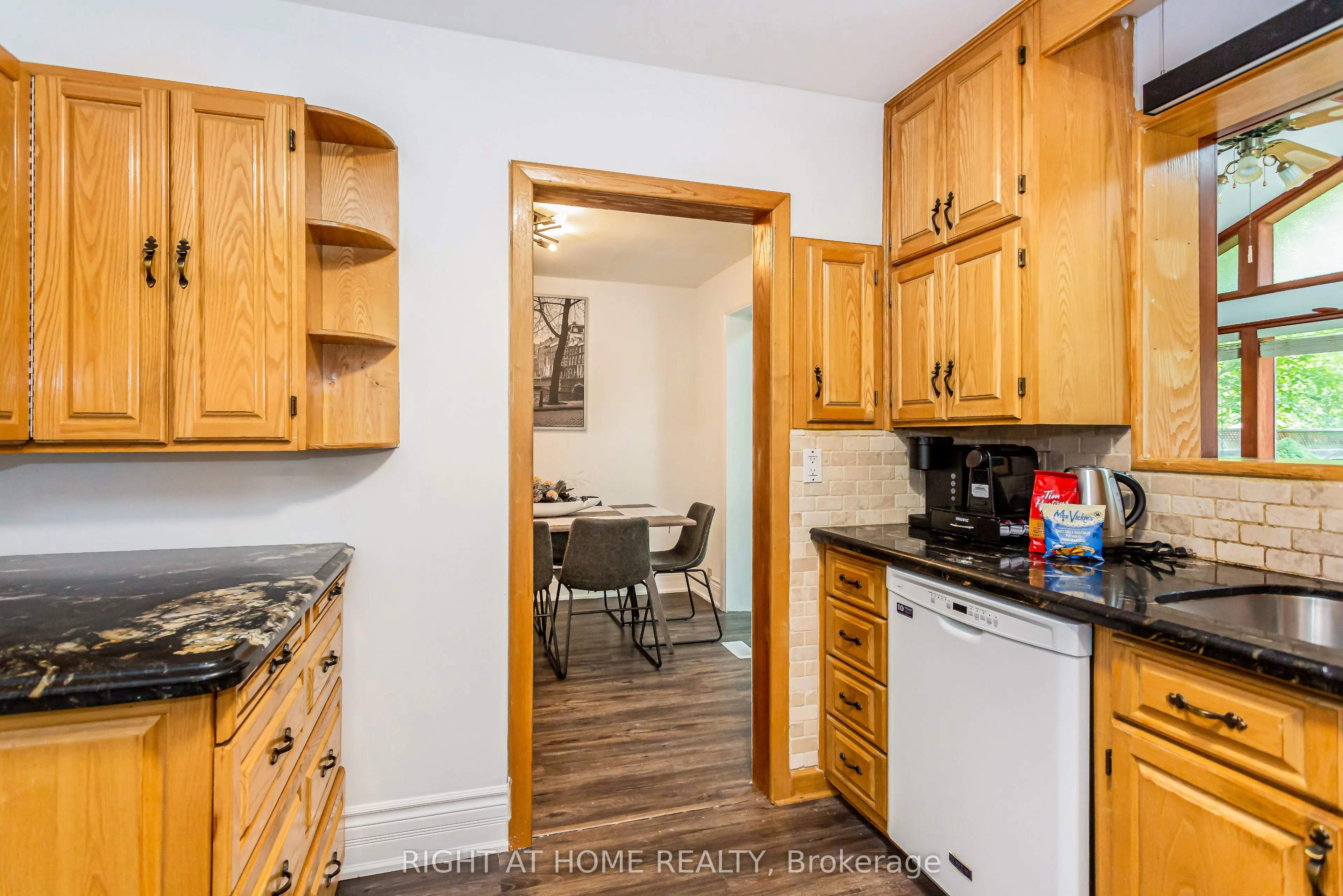 411 Maplehurst Avenue