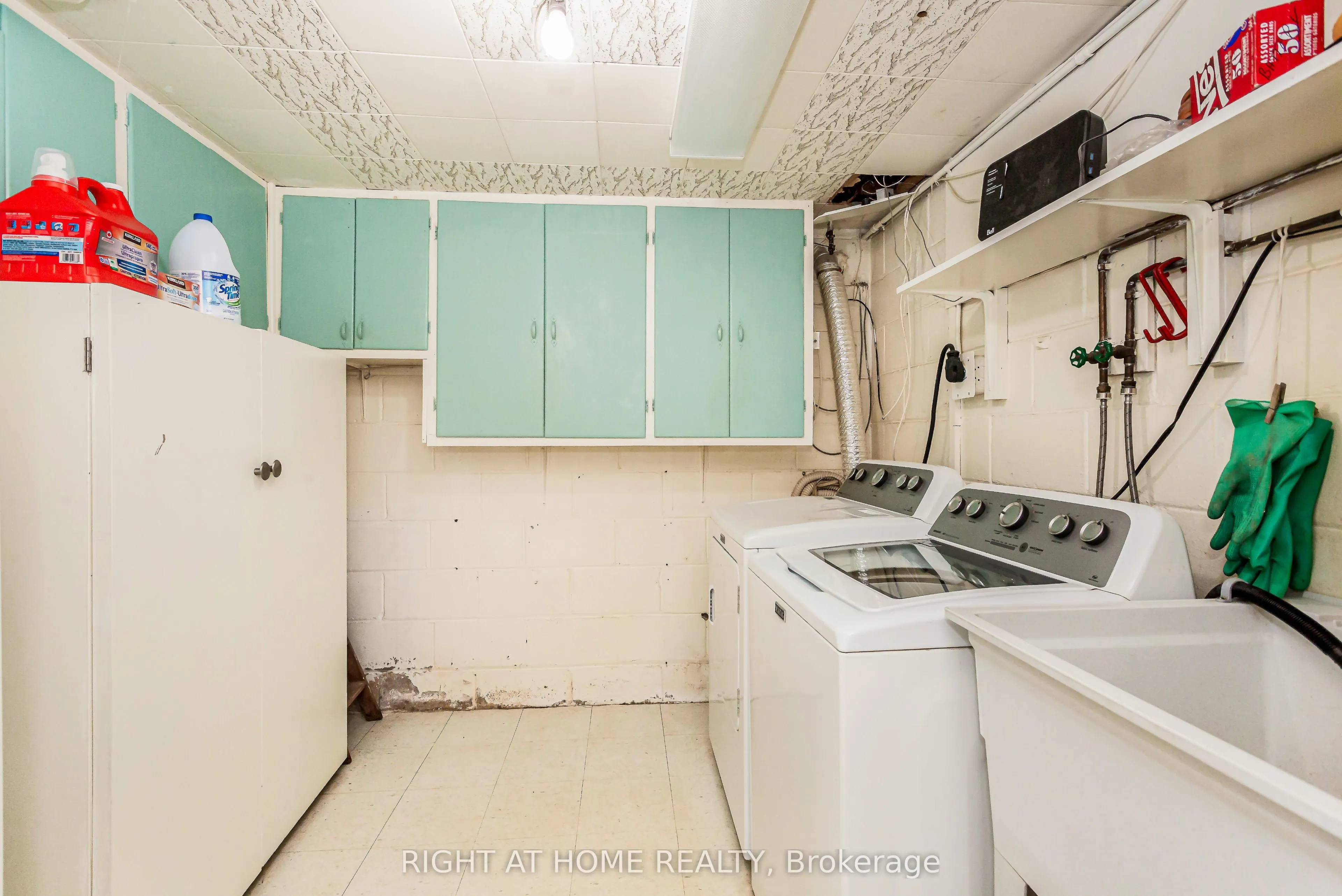 411 Maplehurst Avenue