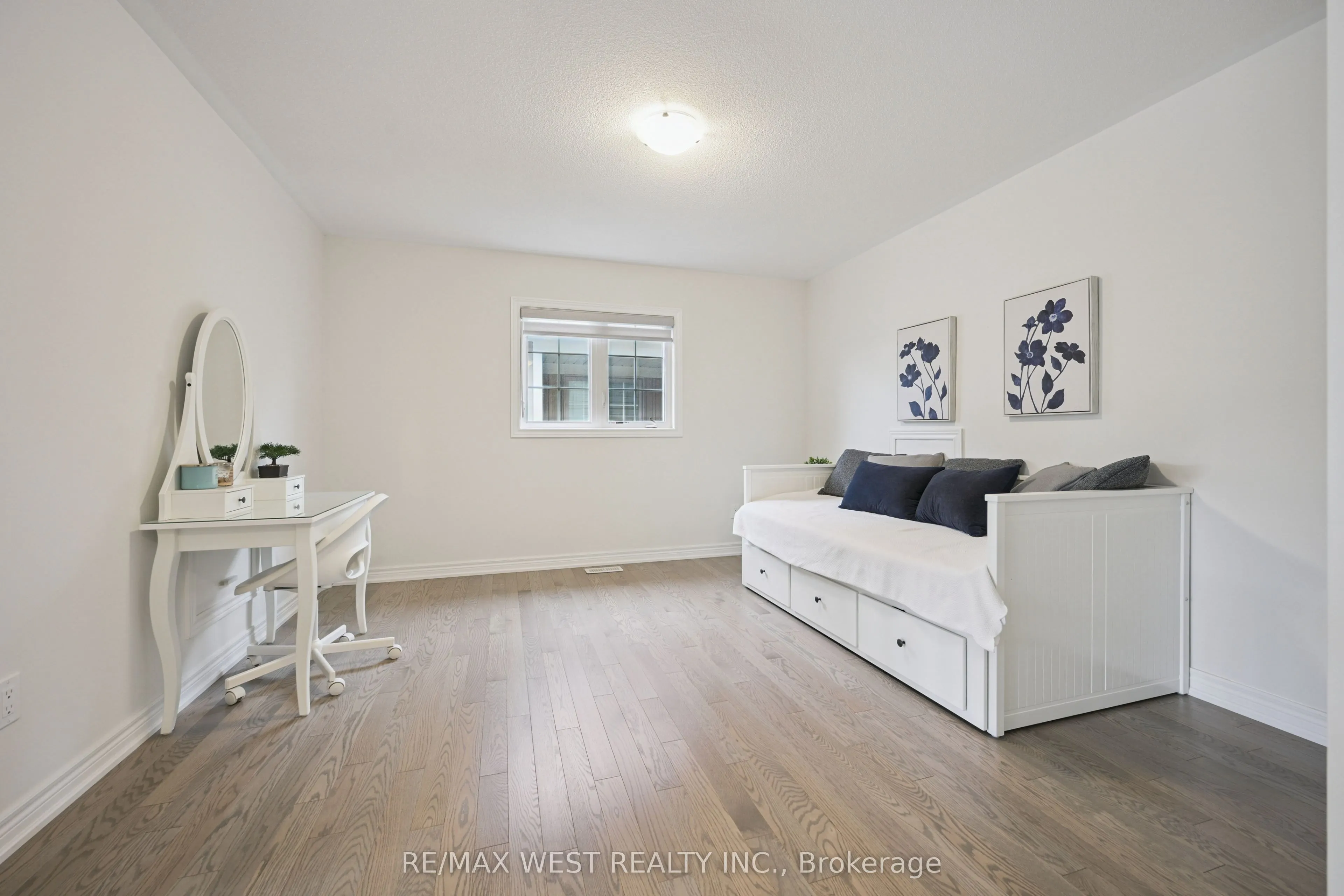 4 Clermiston Crescent, #50