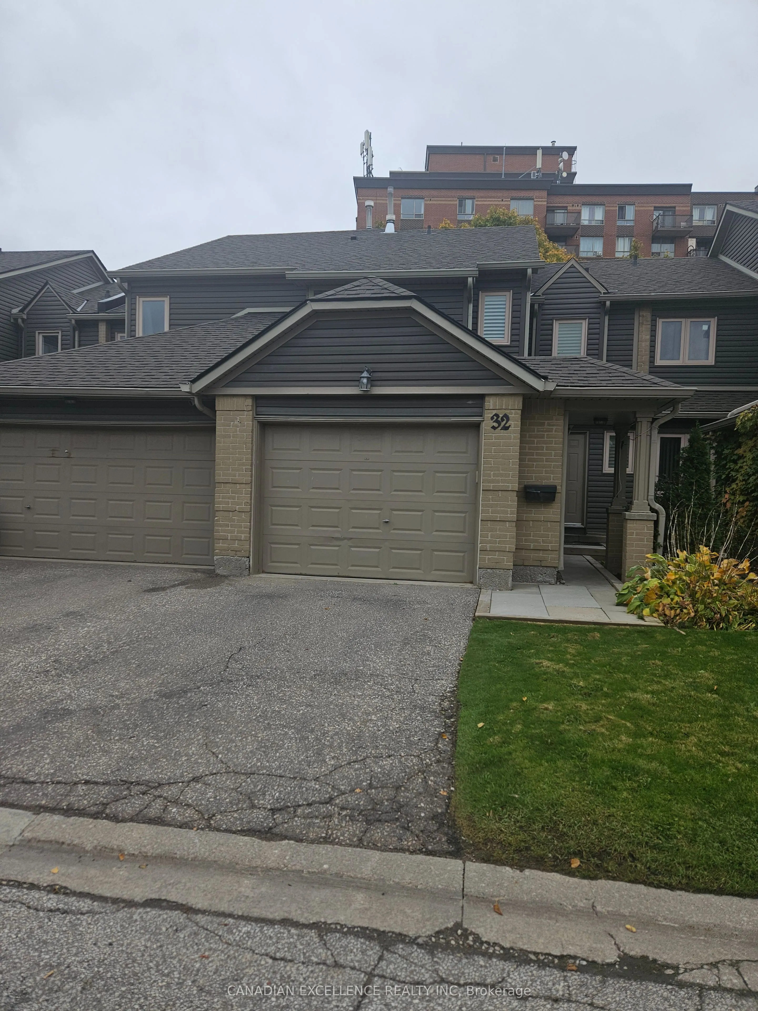 3600 COLONIAL Drive, #32