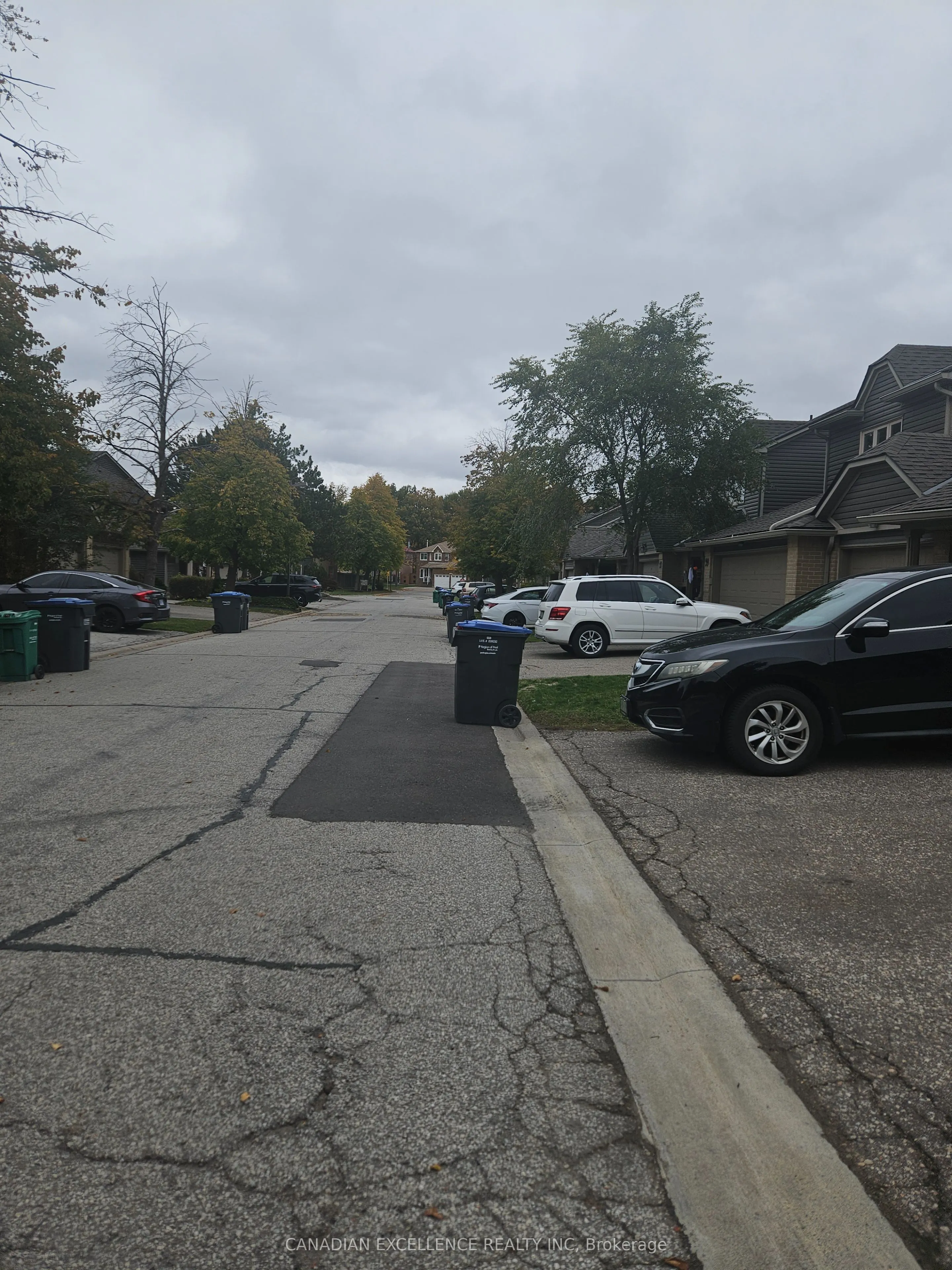 3600 COLONIAL Drive, #32