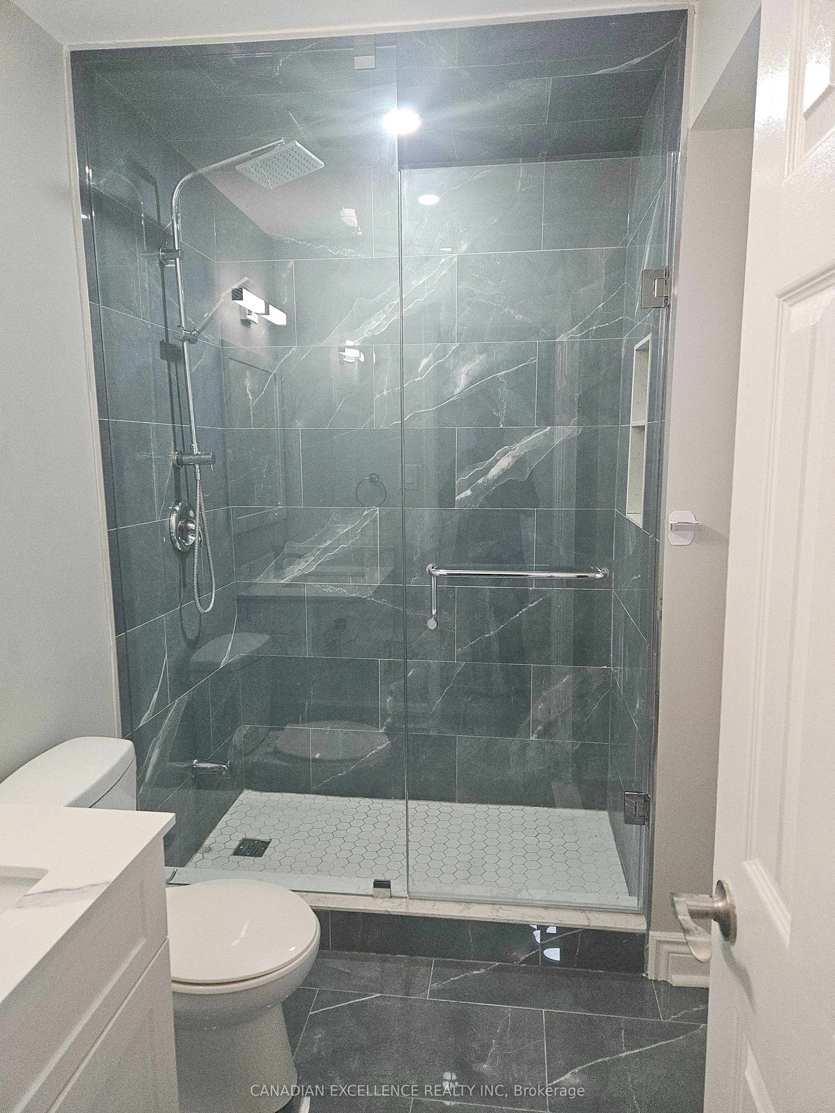 3600 COLONIAL Drive, #32