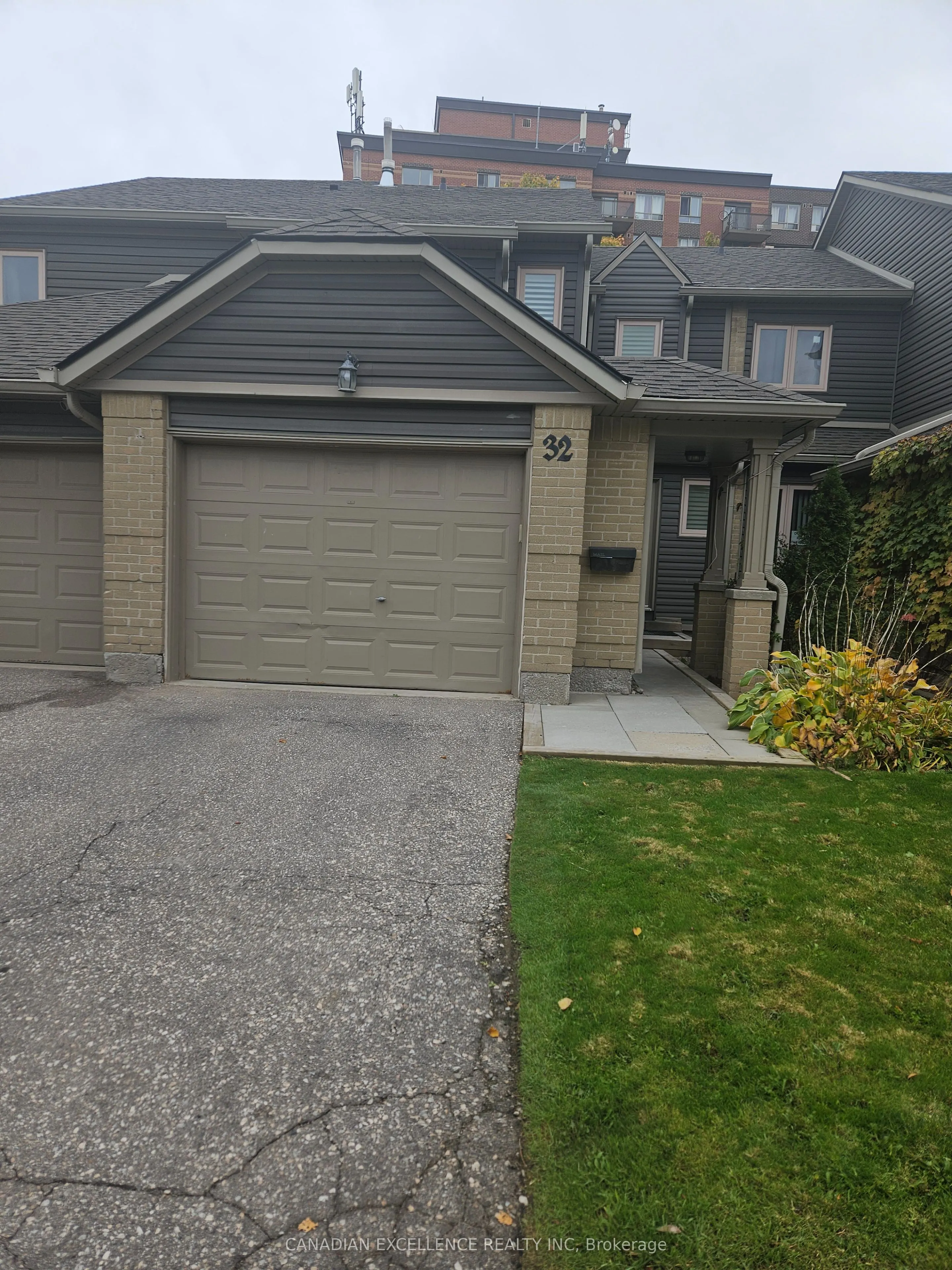 3600 COLONIAL Drive, #32