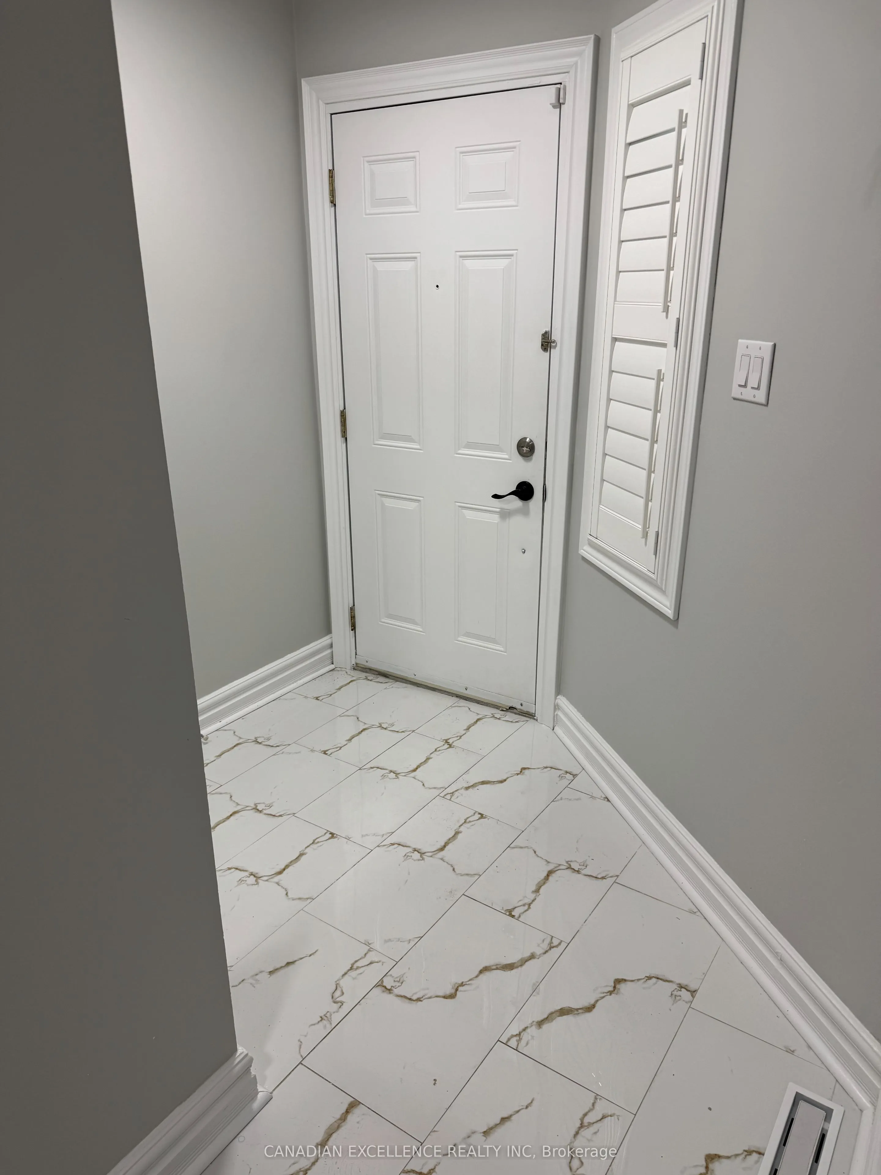 3600 COLONIAL Drive, #32