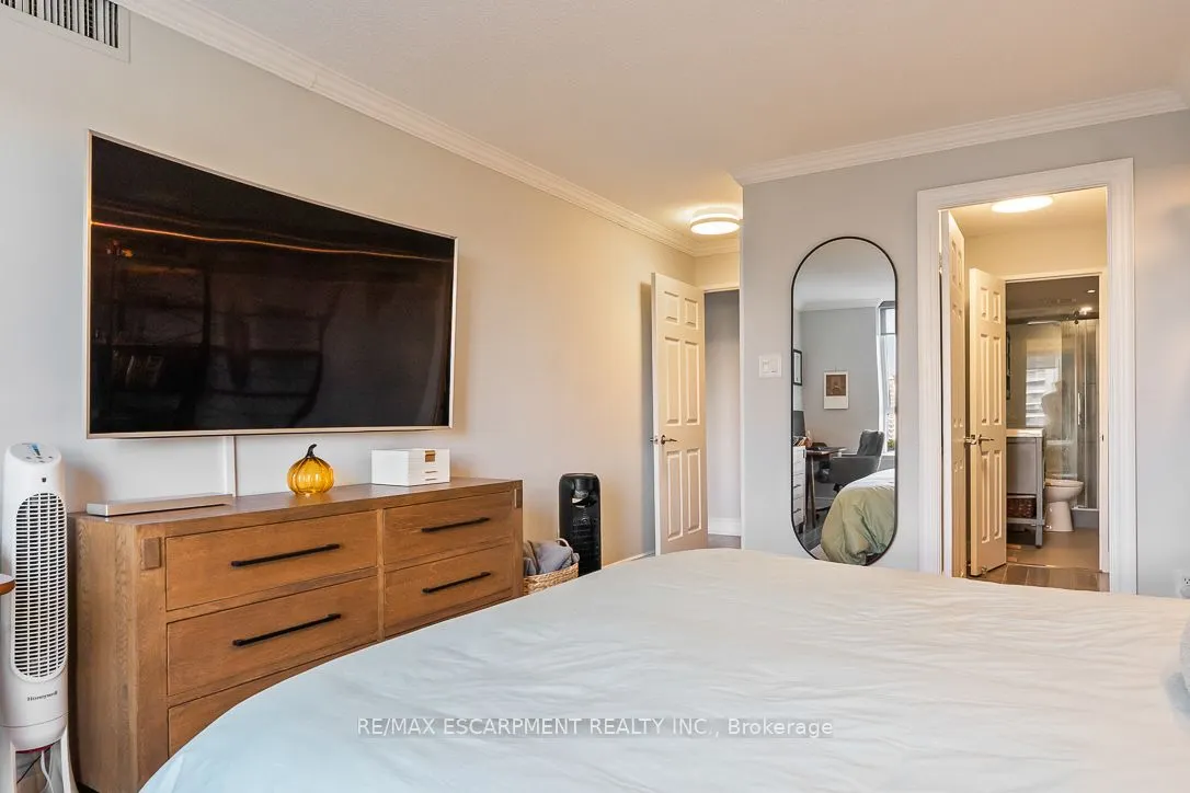 1485 Lakeshore Road, #1015