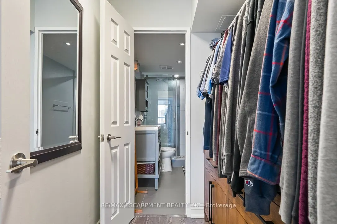 1485 Lakeshore Road, #1015