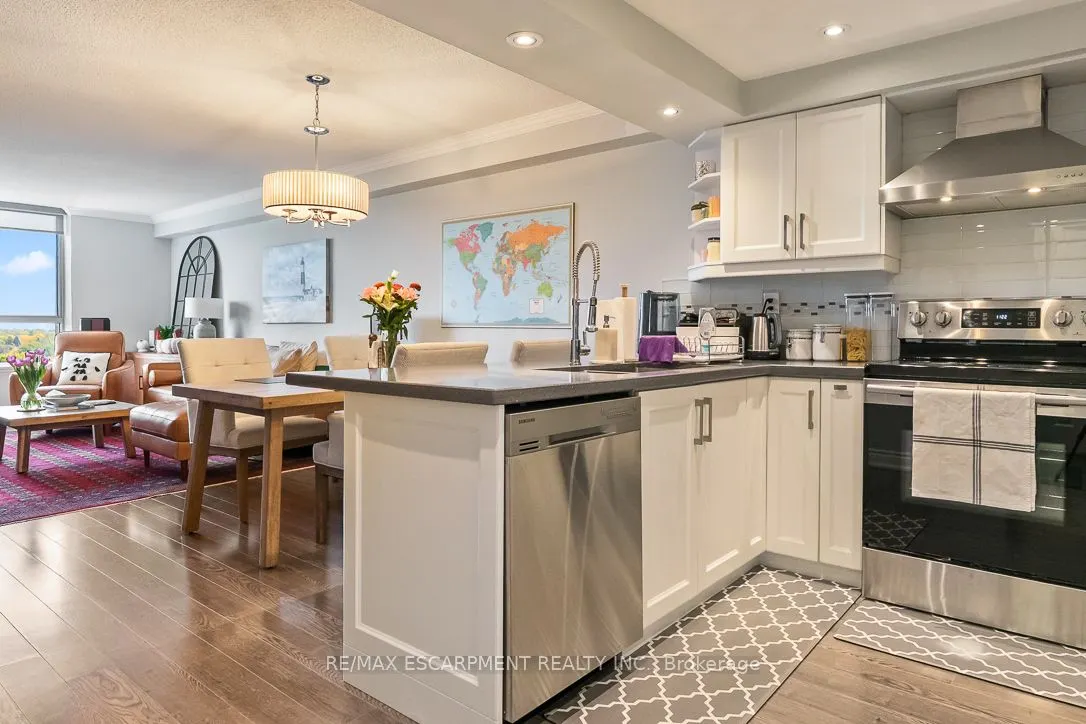 1485 Lakeshore Road, #1015