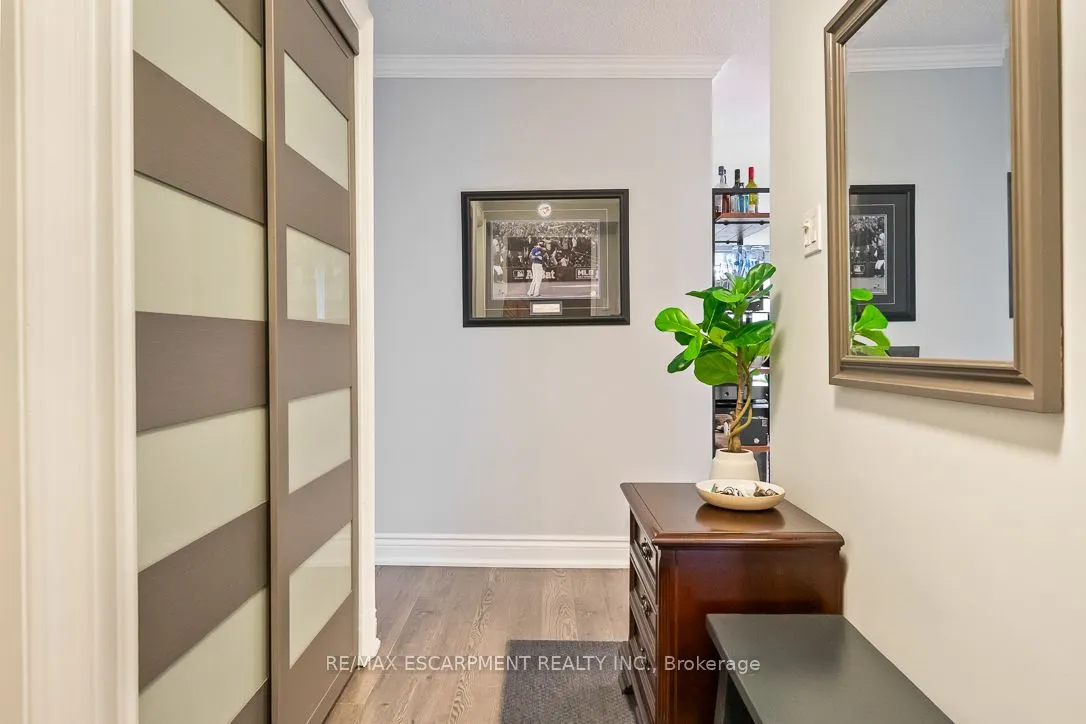 1485 Lakeshore Road, #1015