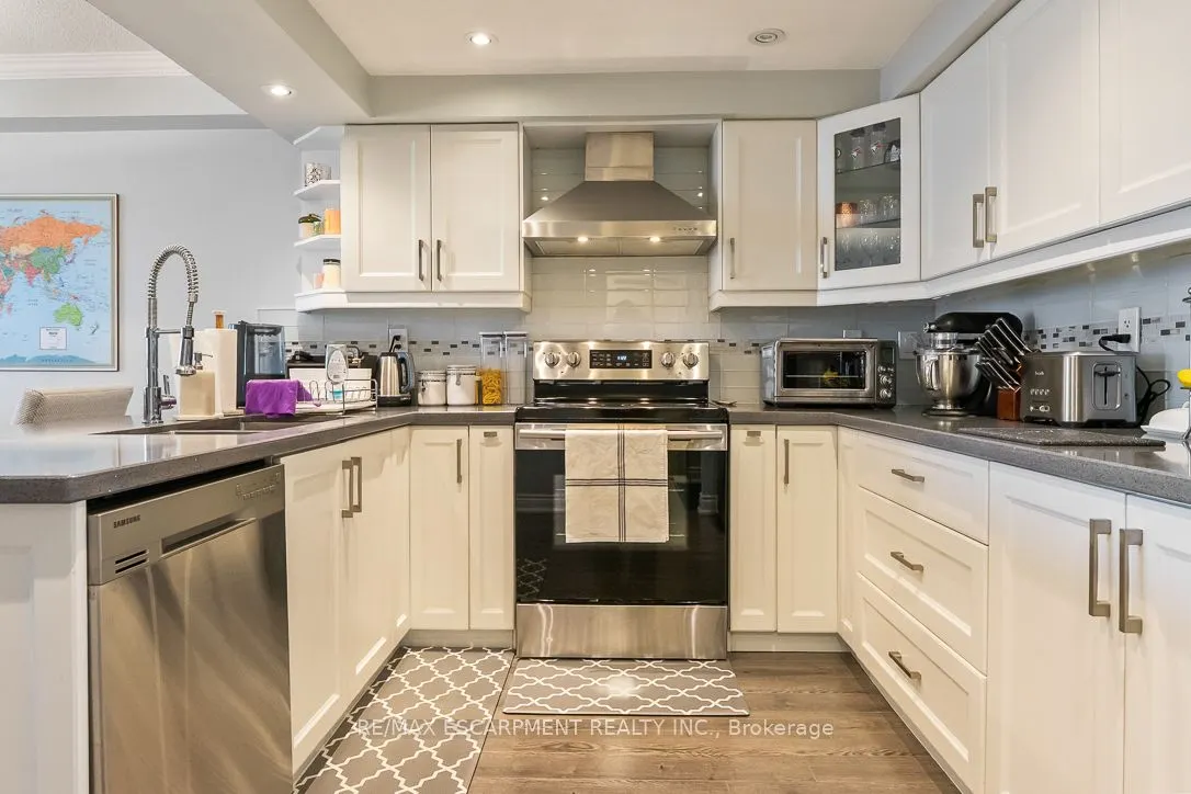 1485 Lakeshore Road, #1015