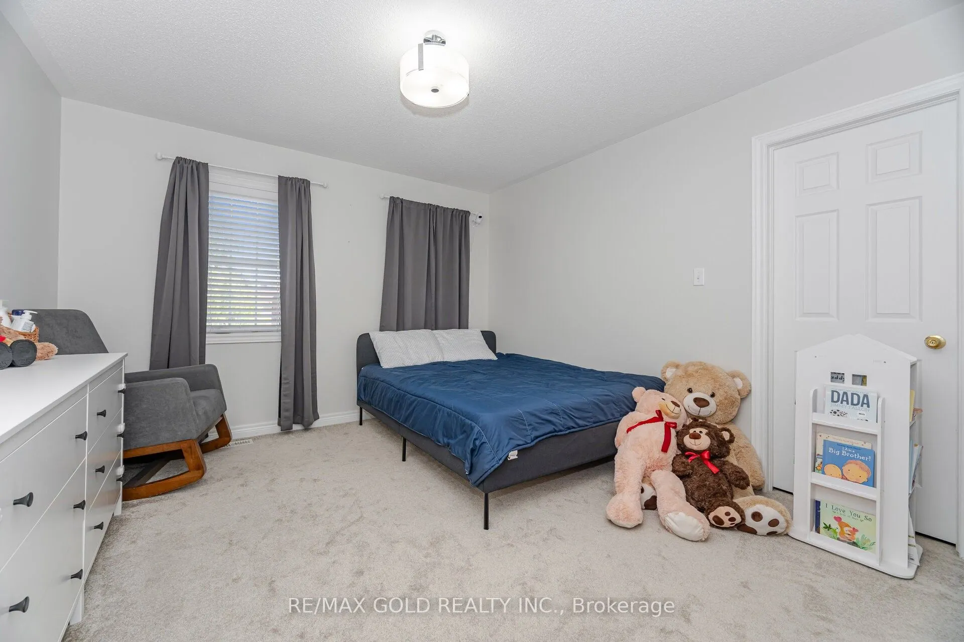 26 Freshmeadow Street