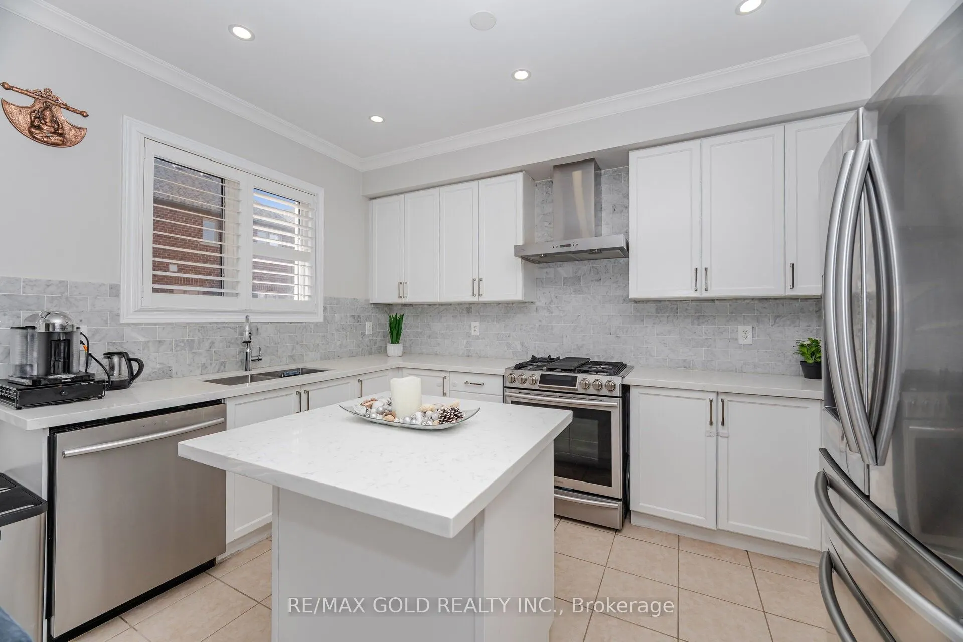 26 Freshmeadow Street