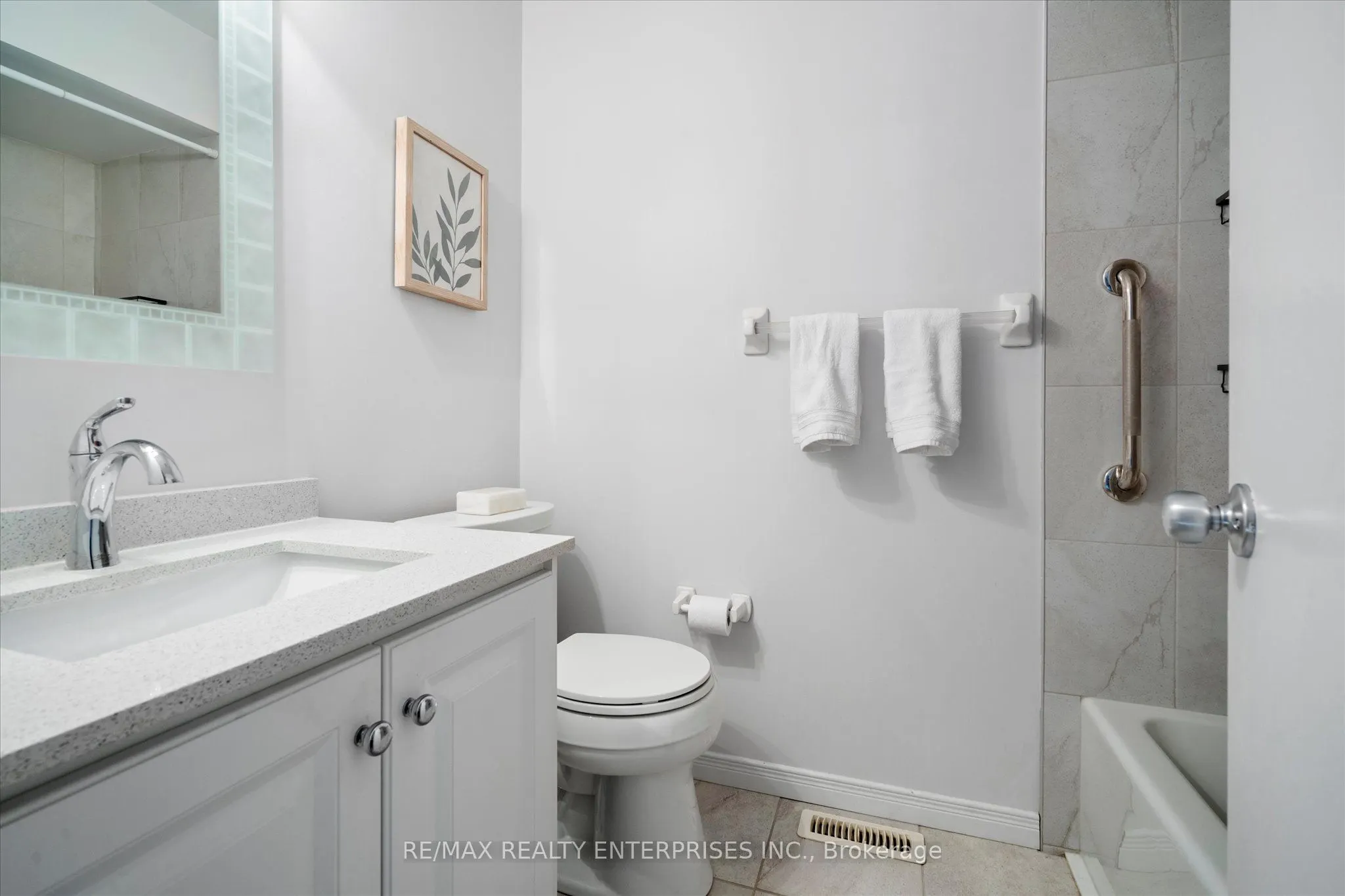 2055 Walkers Line, #206