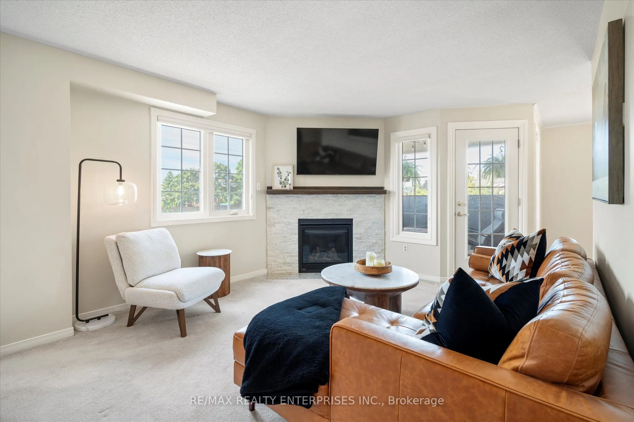 2055 Walkers Line, #206