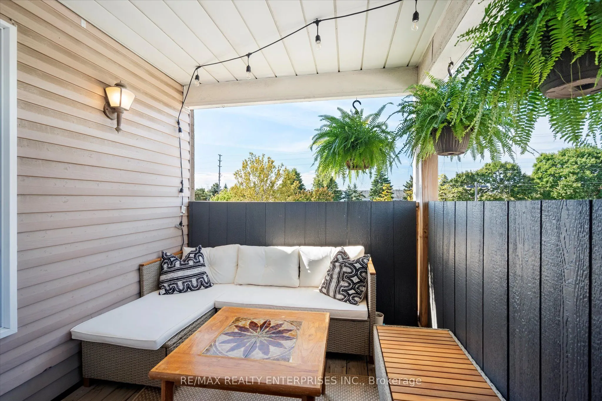 2055 Walkers Line, #206