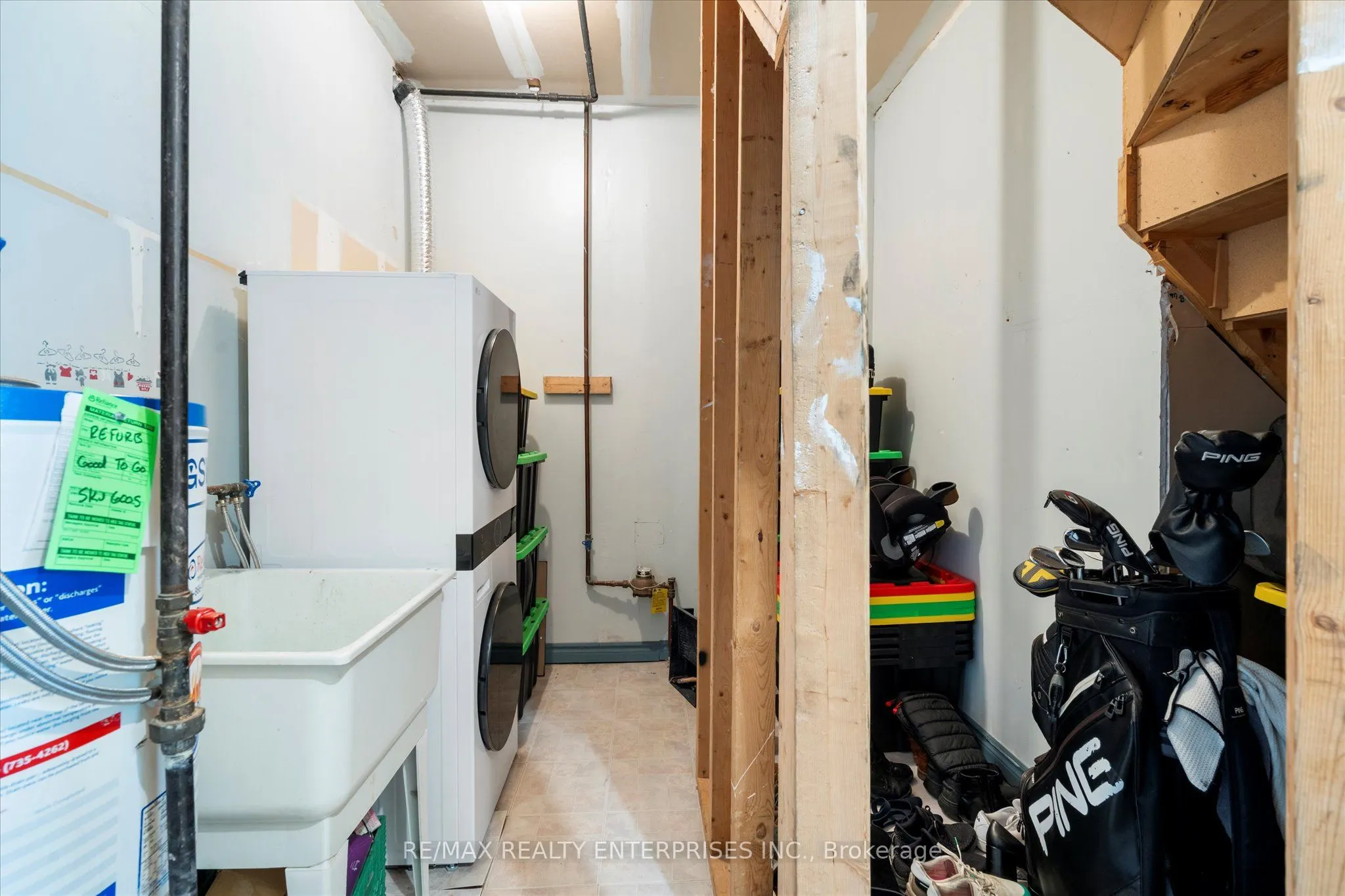 2055 Walkers Line, #206