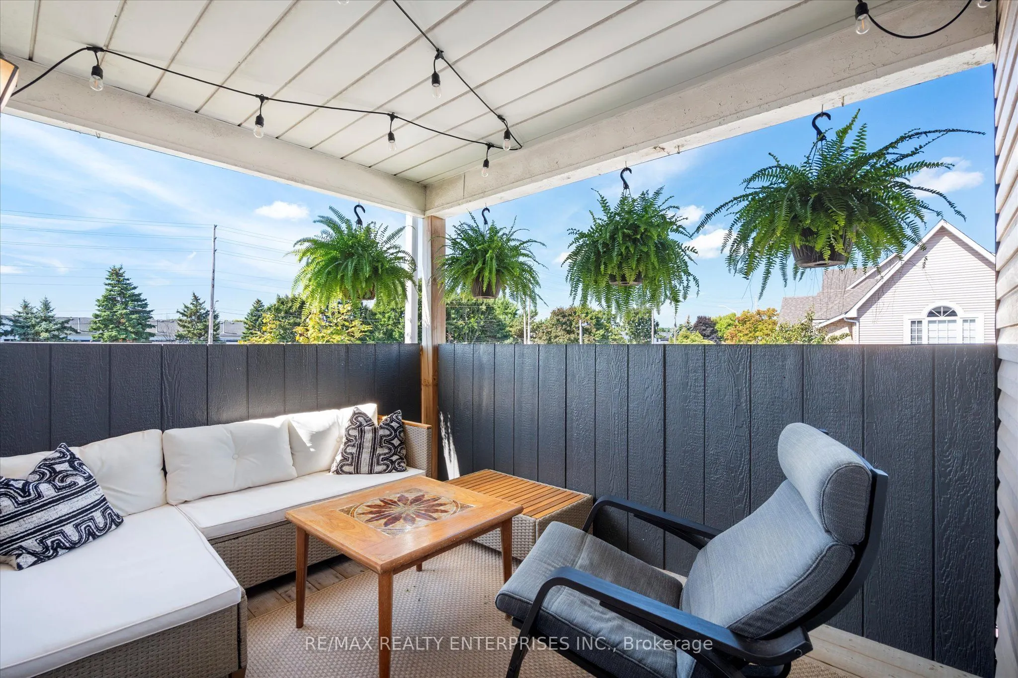 2055 Walkers Line, #206