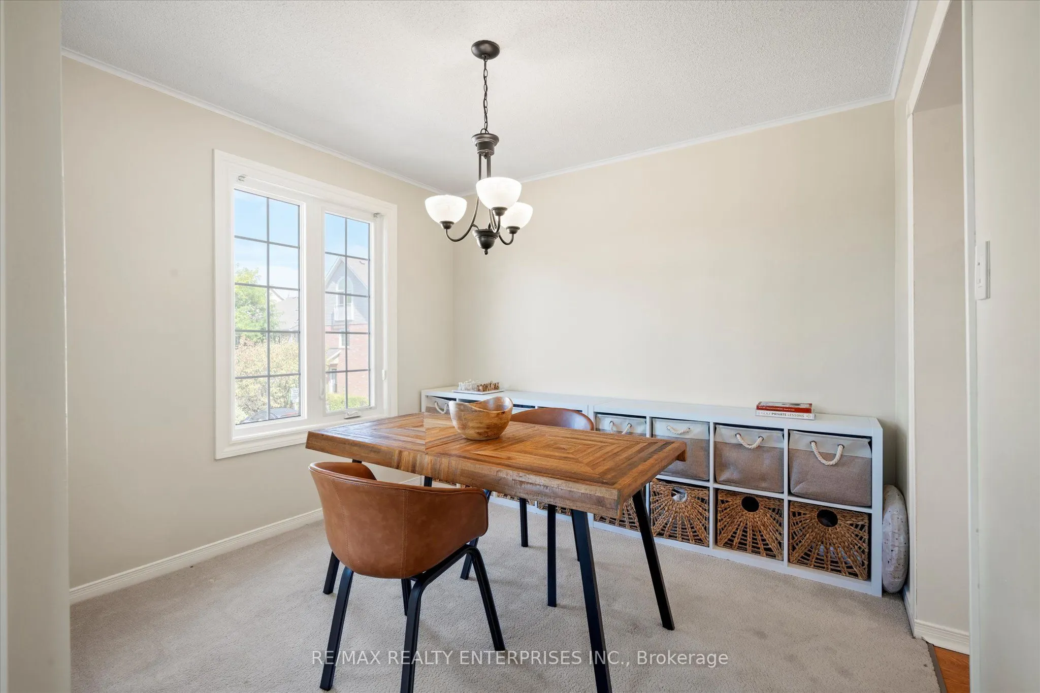 2055 Walkers Line, #206