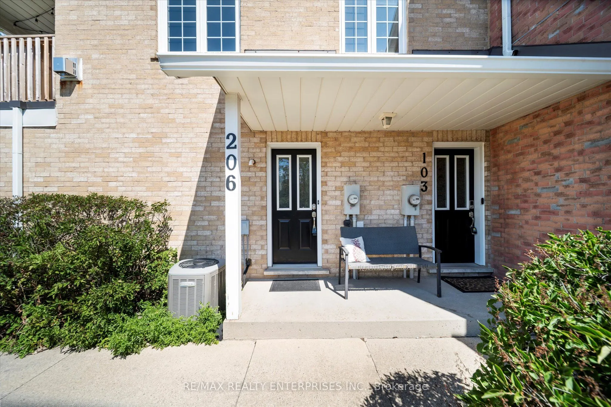 2055 Walkers Line, #206