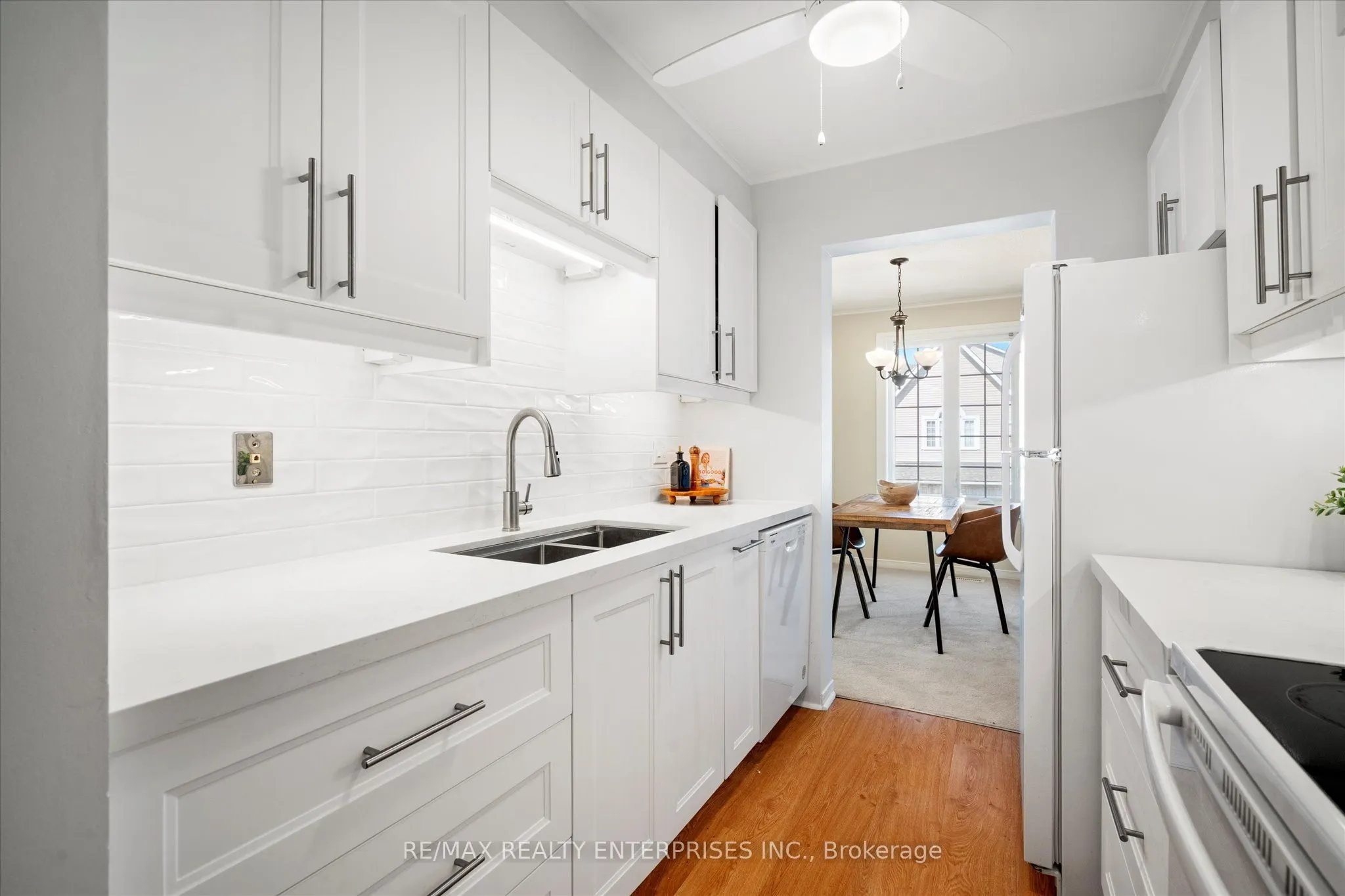 2055 Walkers Line, #206