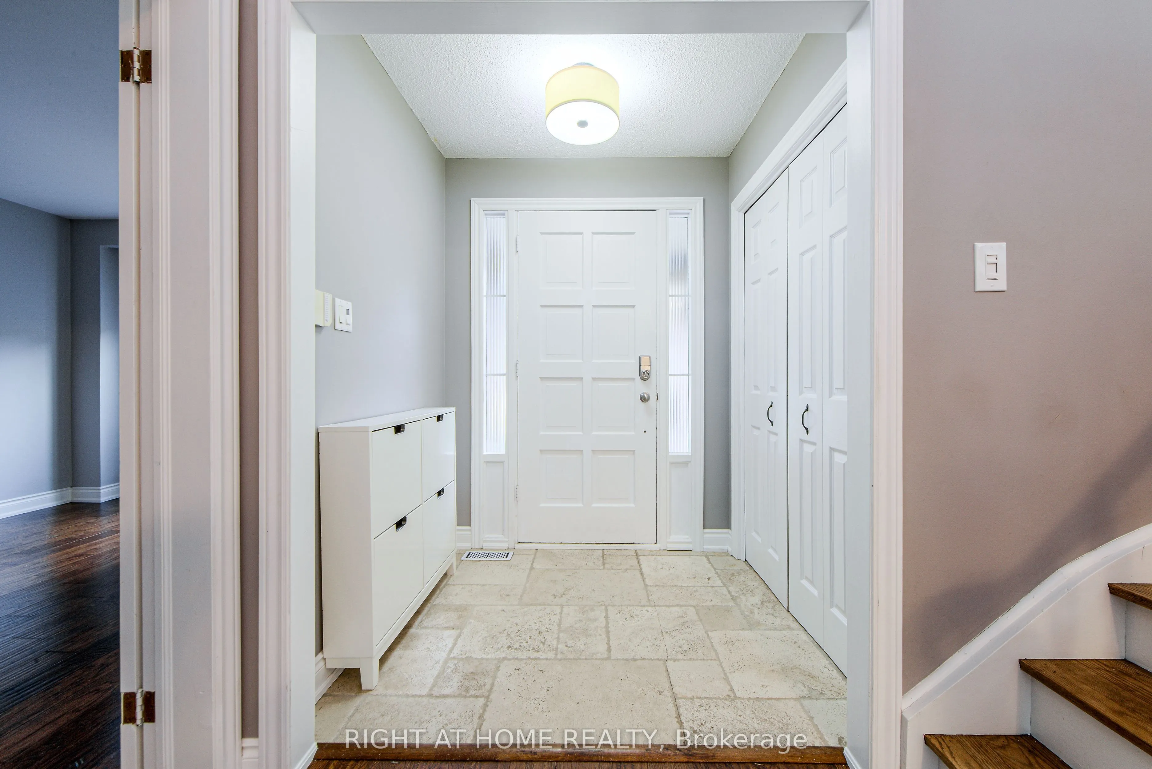 1020 Roxborough Drive