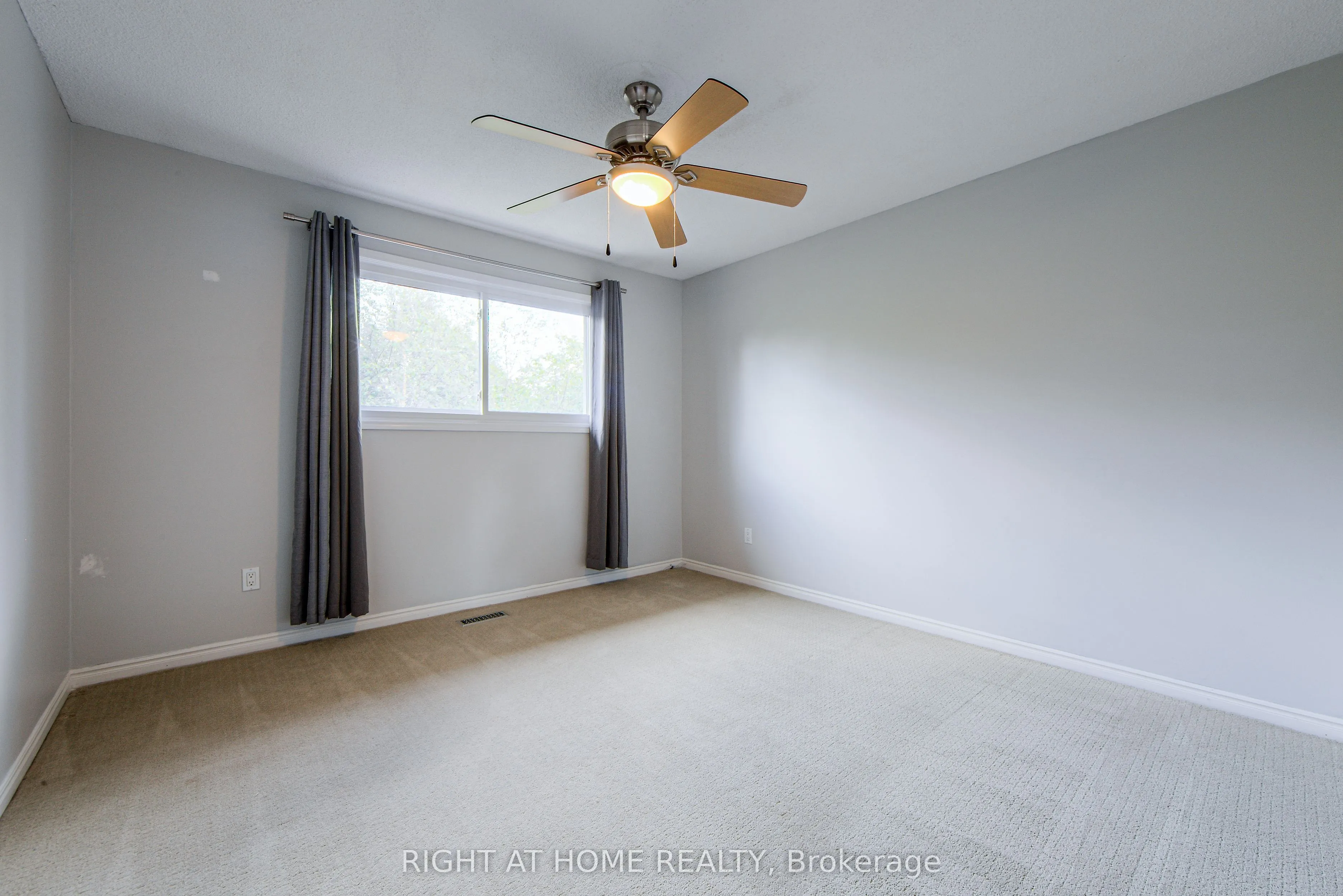 1020 Roxborough Drive