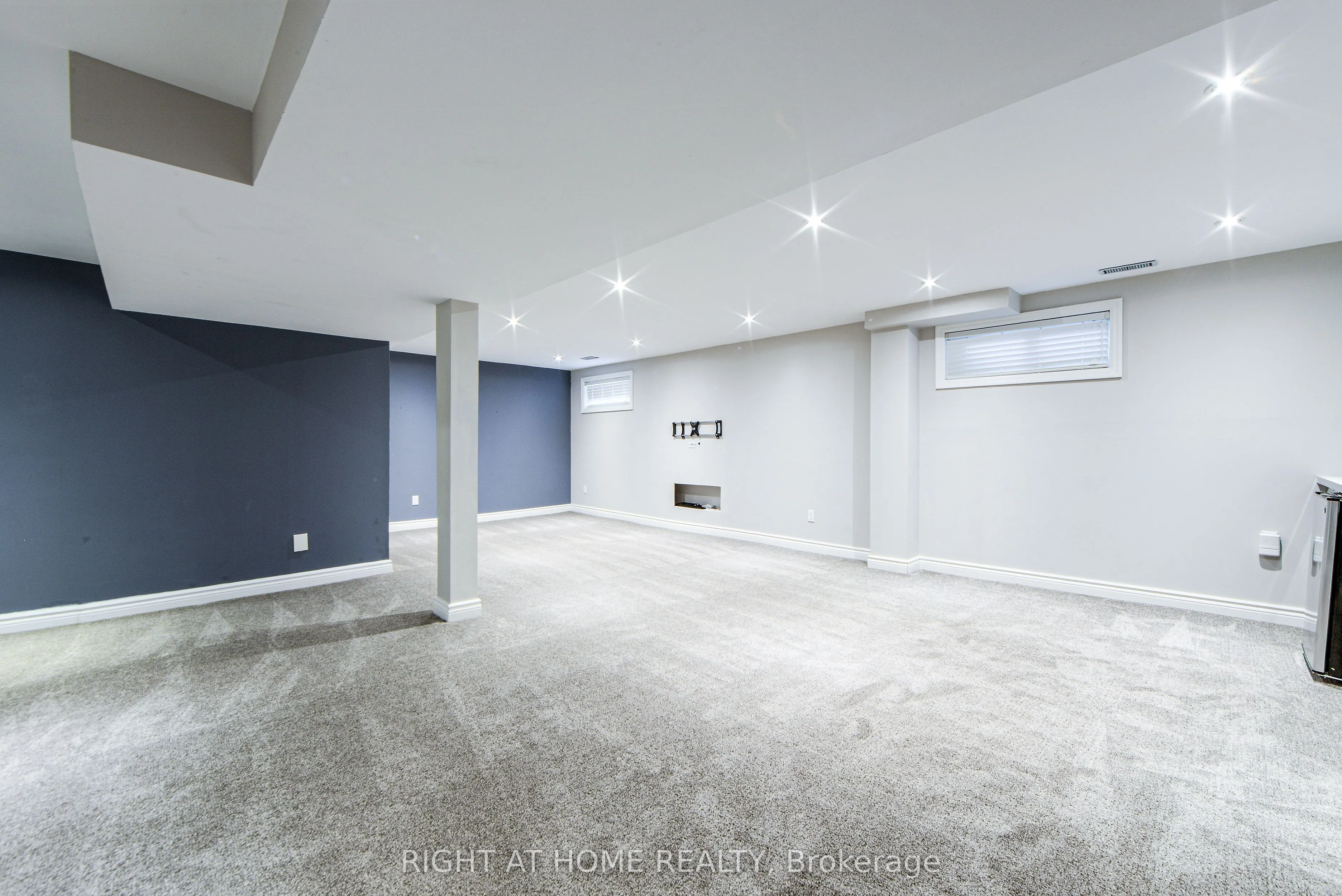 1020 Roxborough Drive