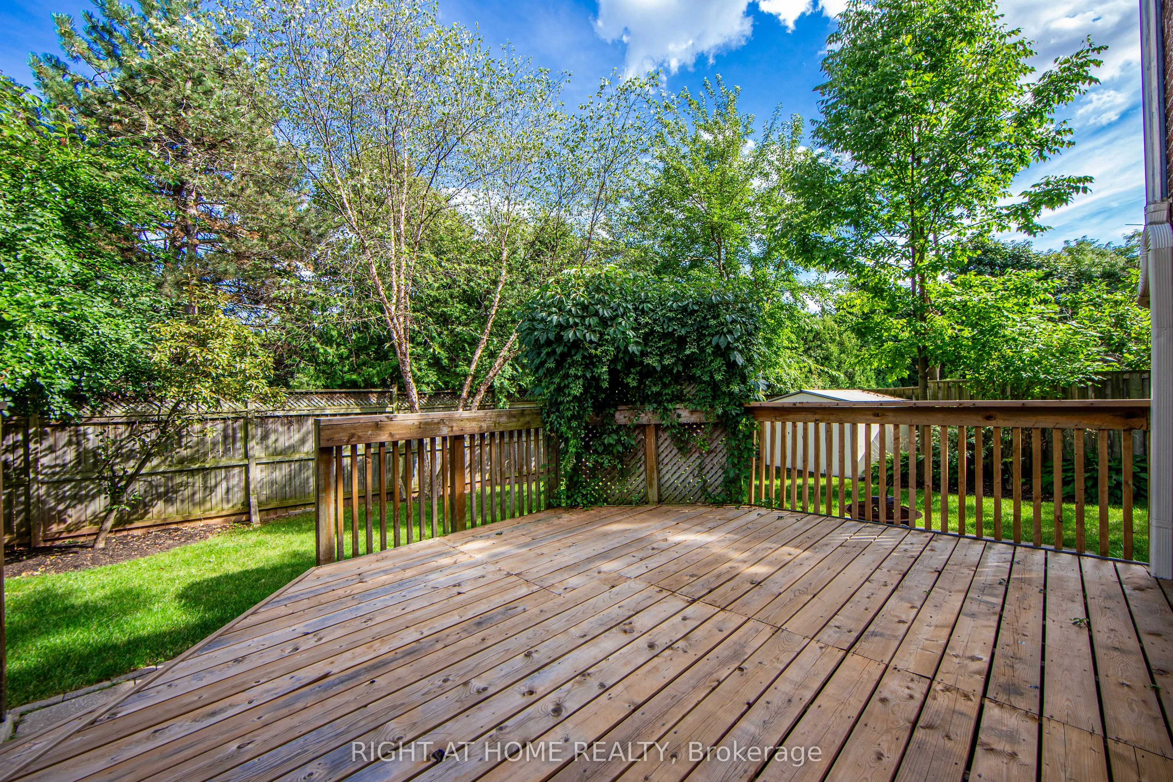 1020 Roxborough Drive