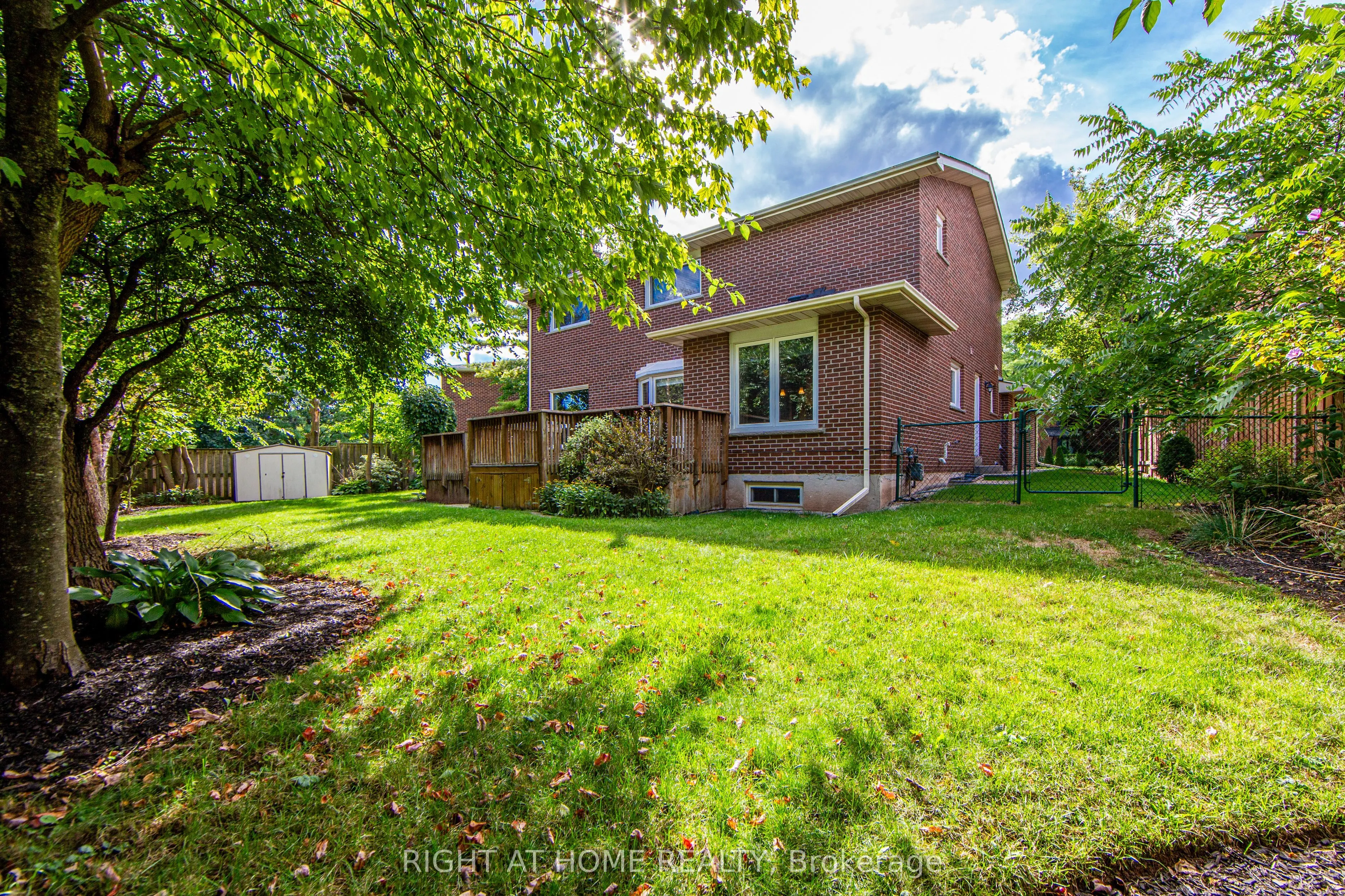 1020 Roxborough Drive