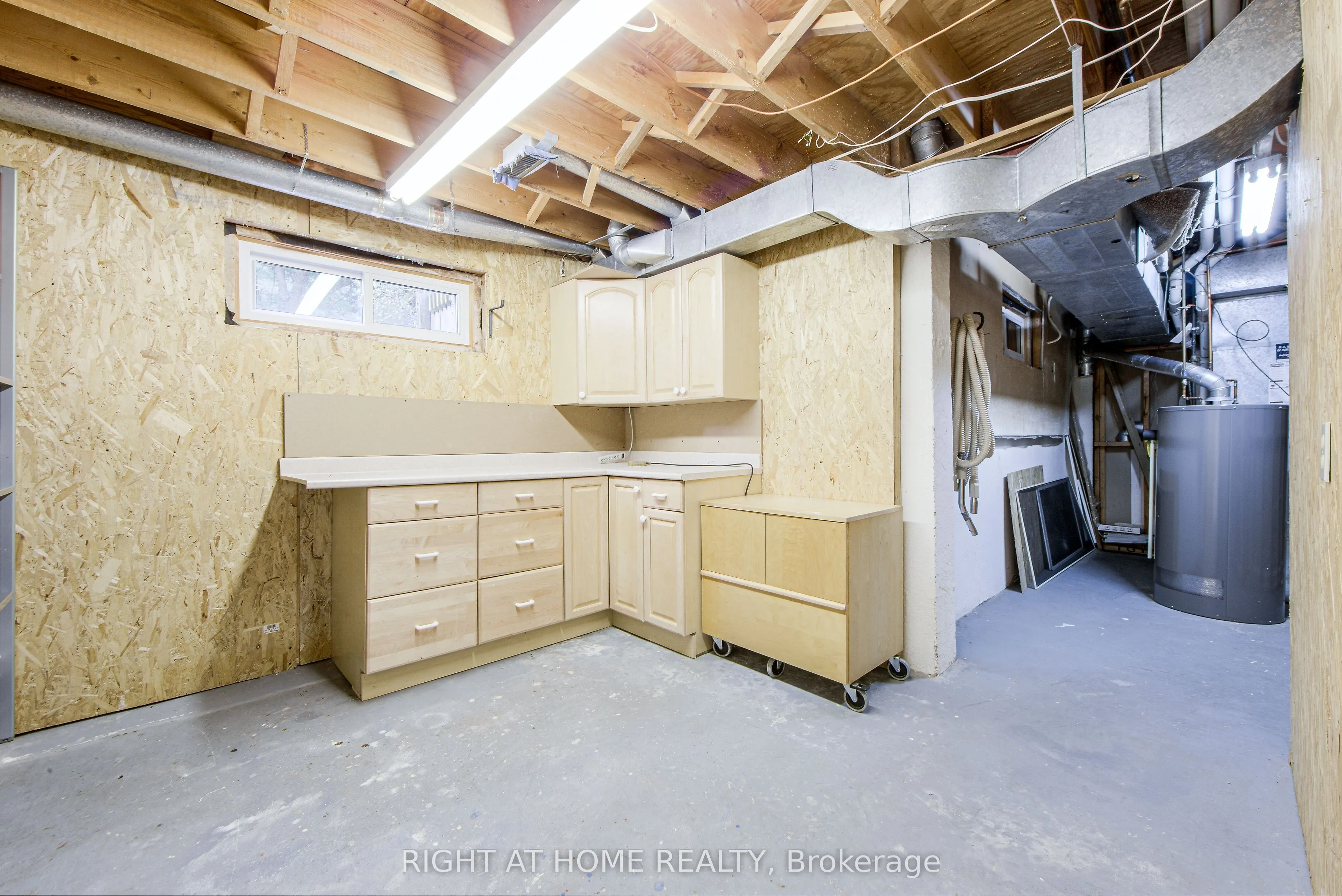 1020 Roxborough Drive