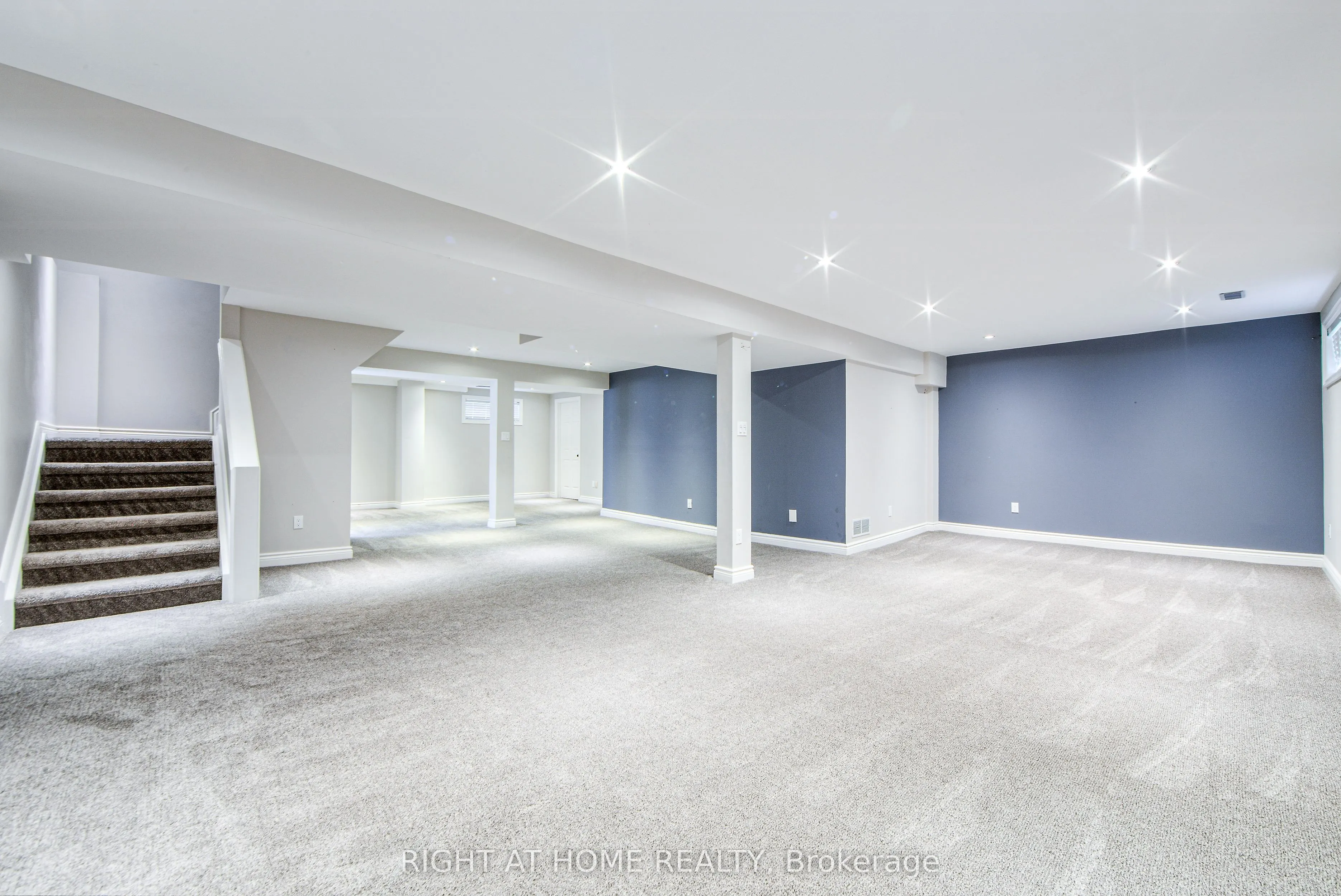 1020 Roxborough Drive