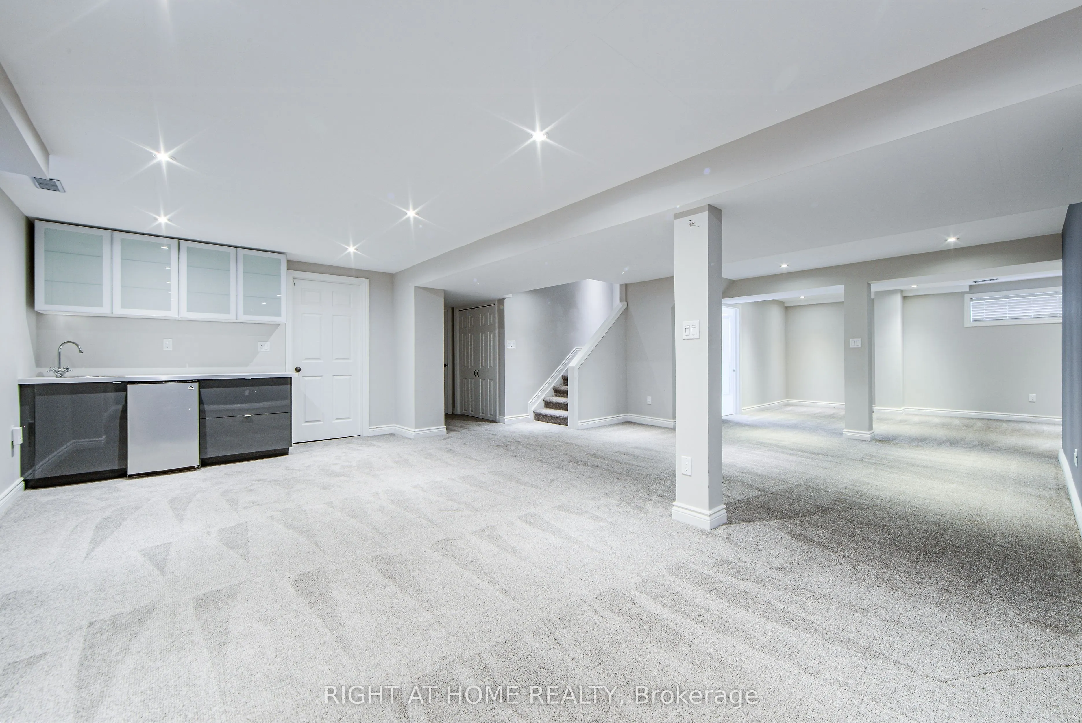 1020 Roxborough Drive