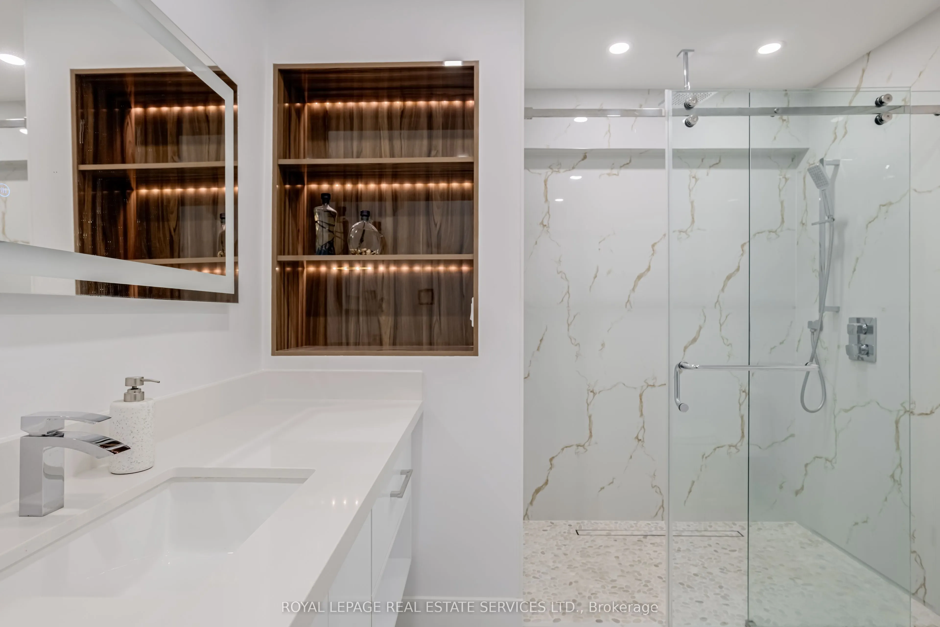 94 Wallace Avenue, #Main Floor B