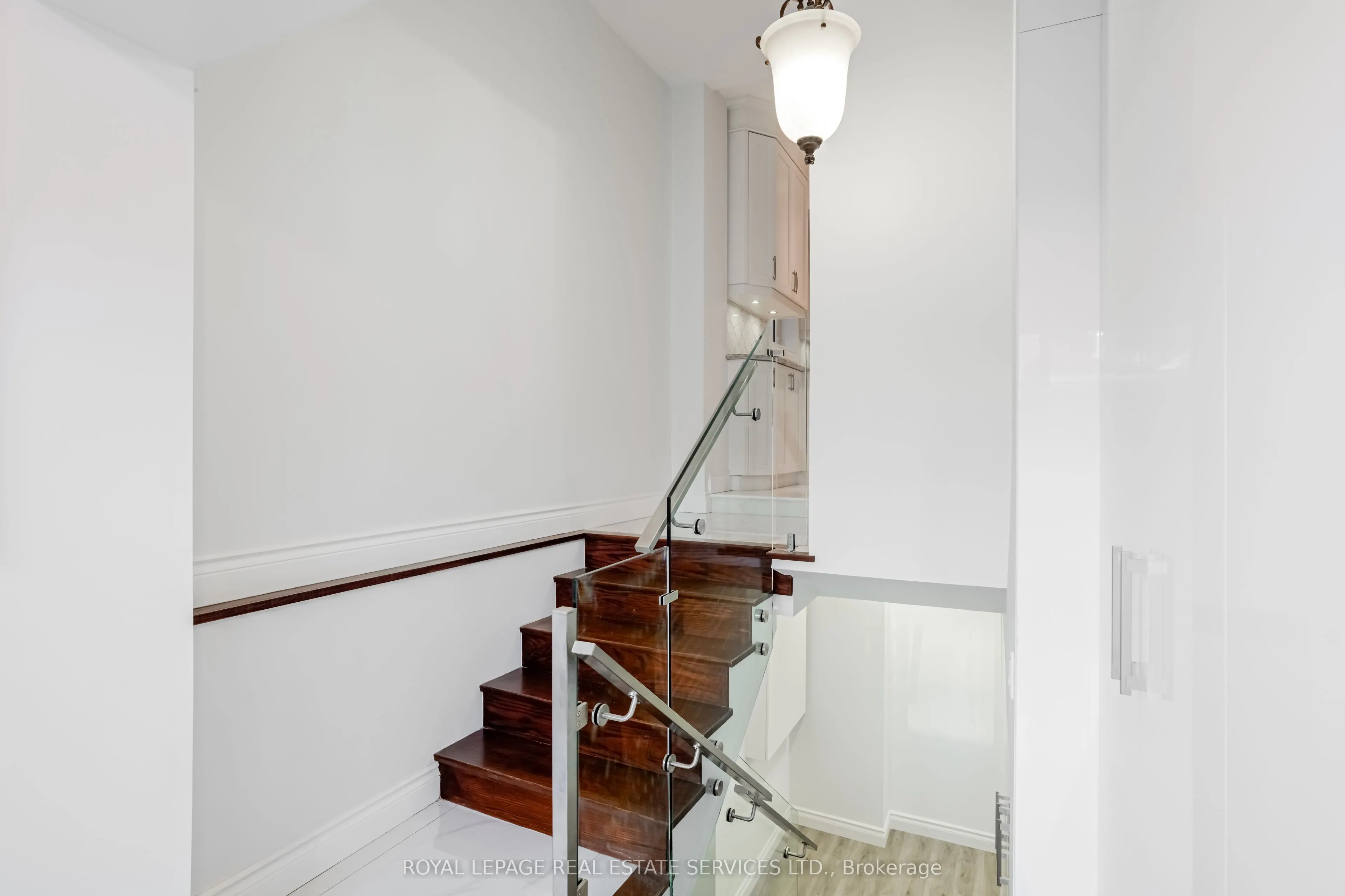 94 Wallace Avenue, #Main Floor B