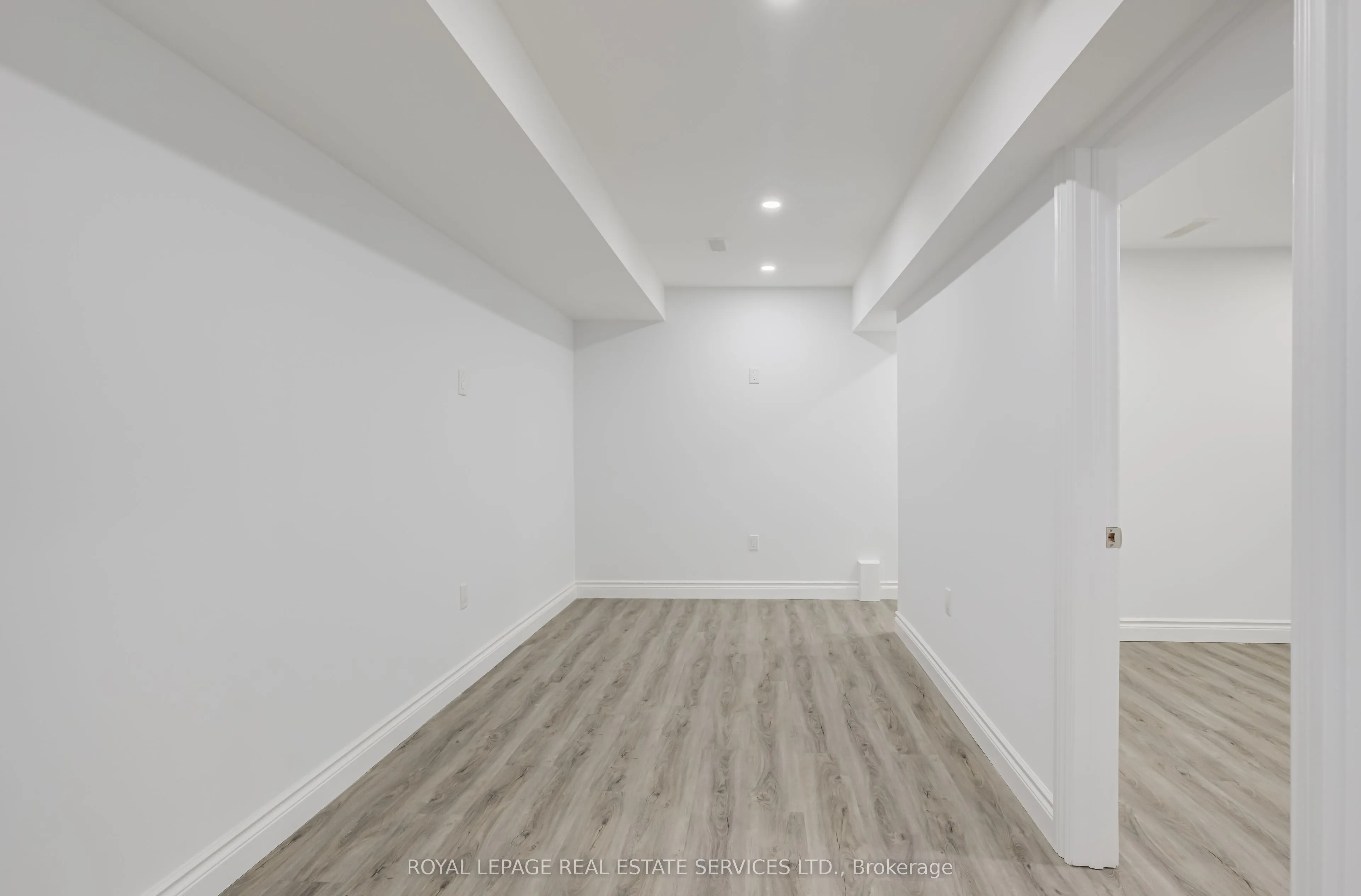 94 Wallace Avenue, #Main Floor B