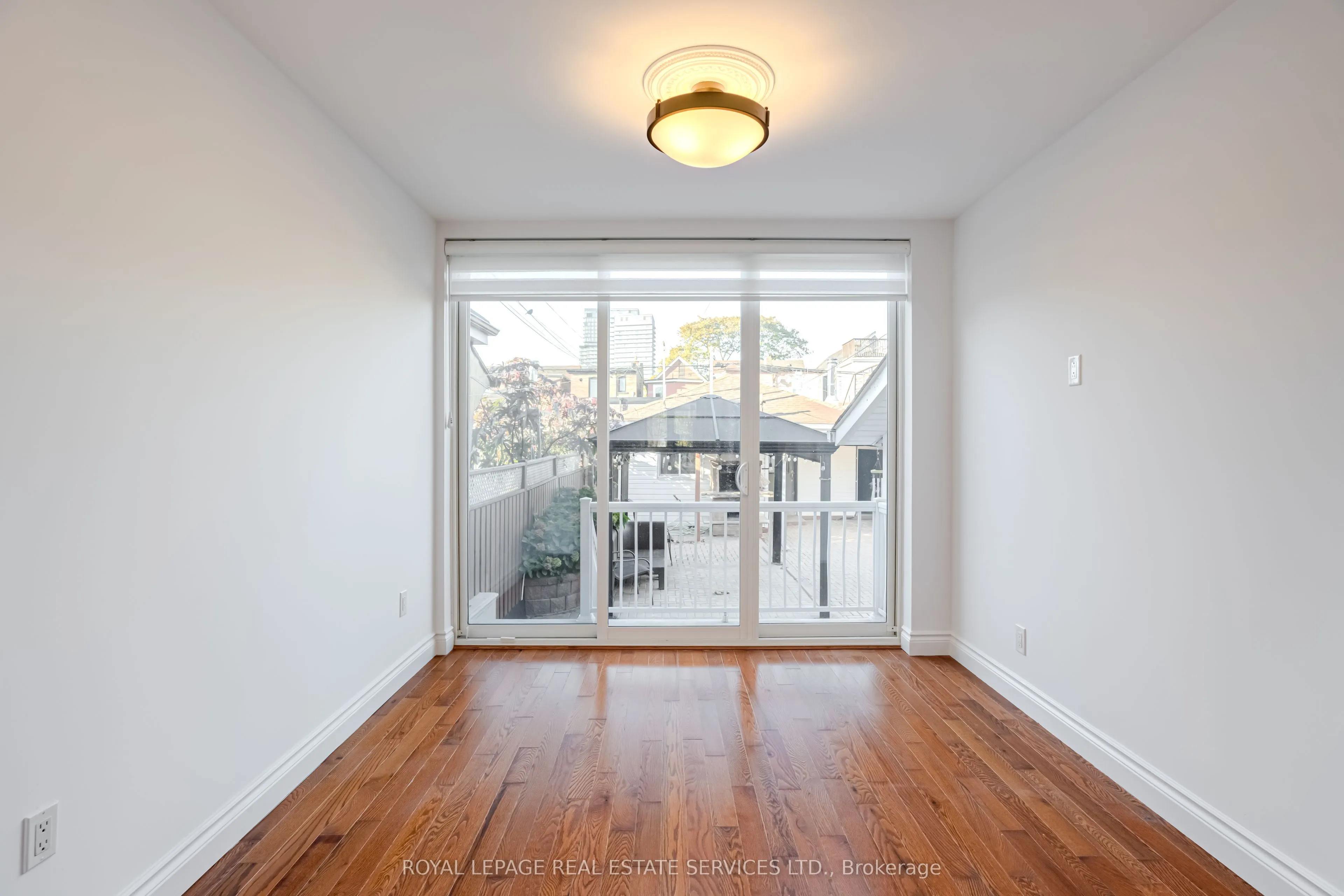 94 Wallace Avenue, #Main Floor A