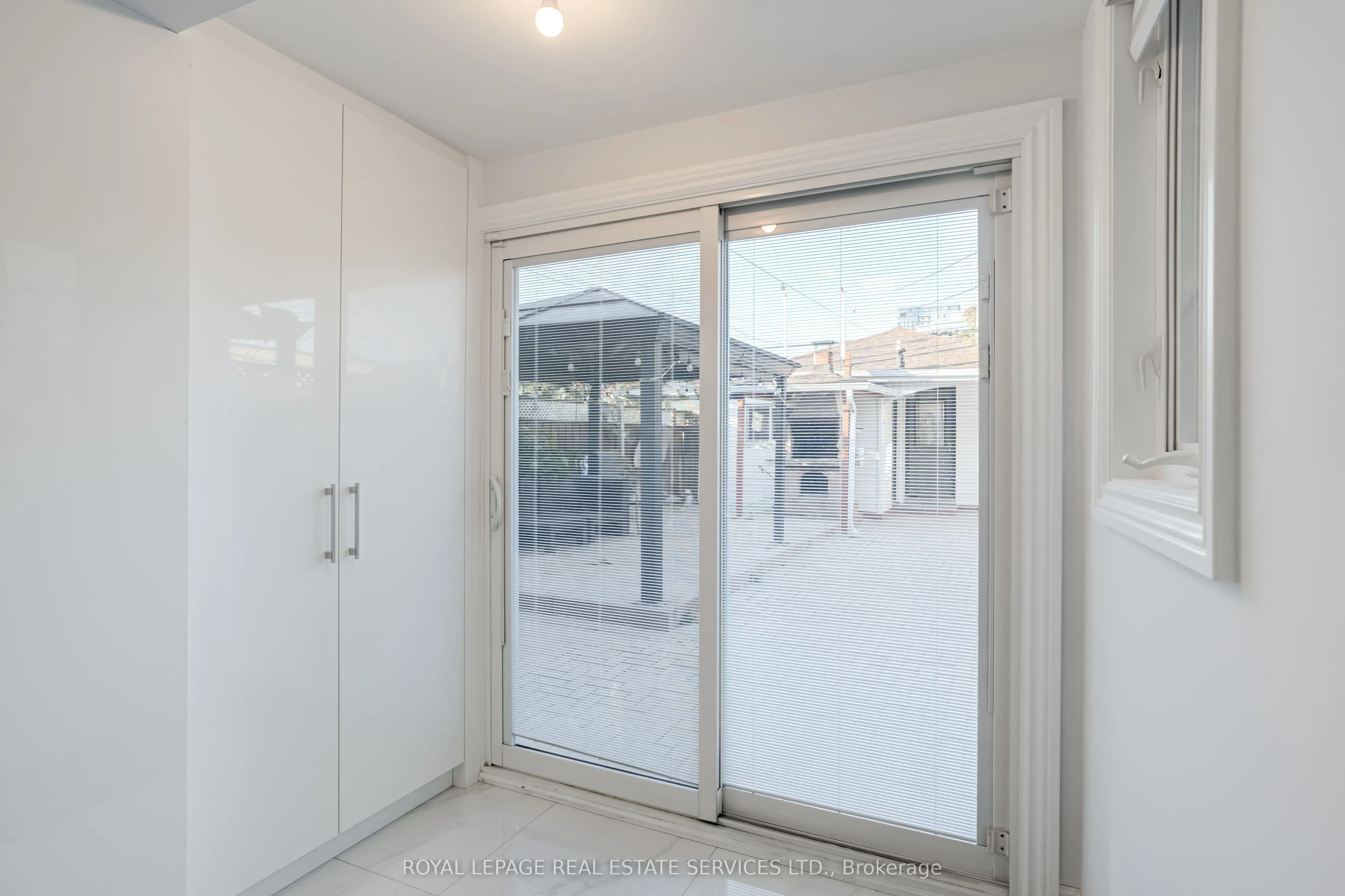 94 Wallace Avenue, #Main Floor A