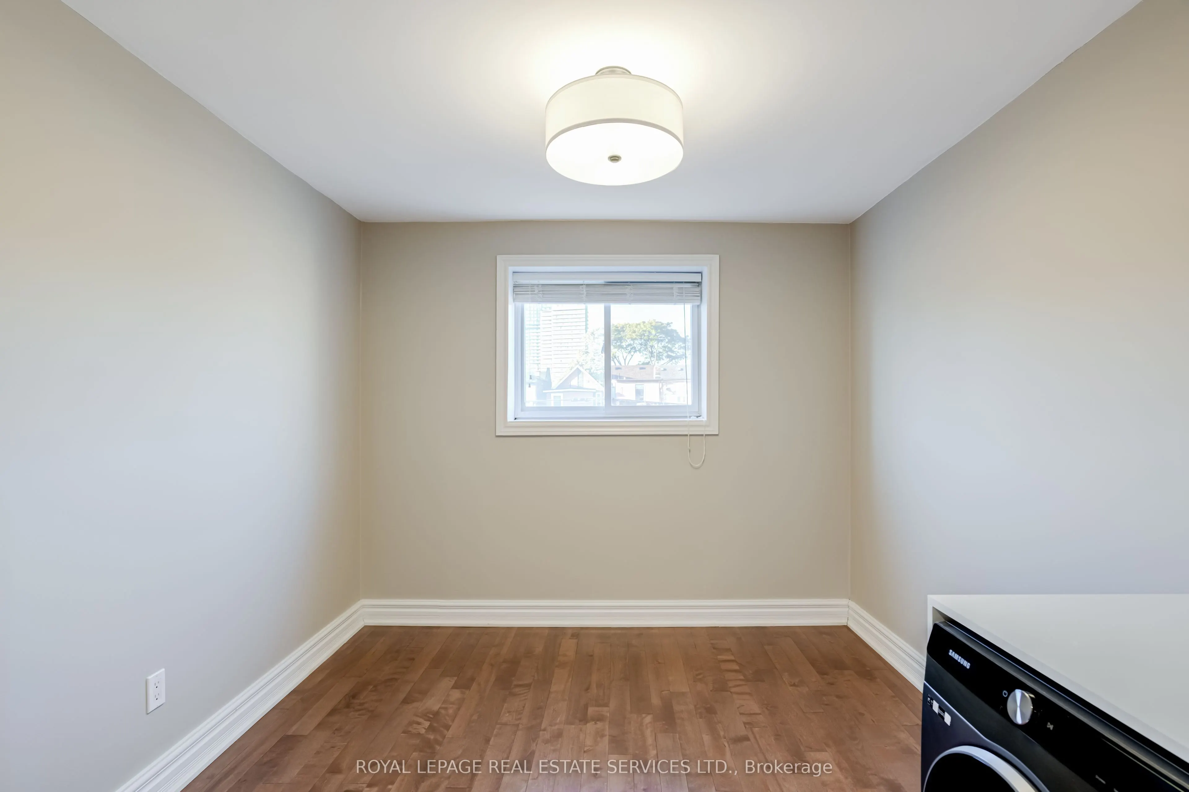 94 Wallace Avenue, #2nd Flr, 2 bdrm + Den/Din