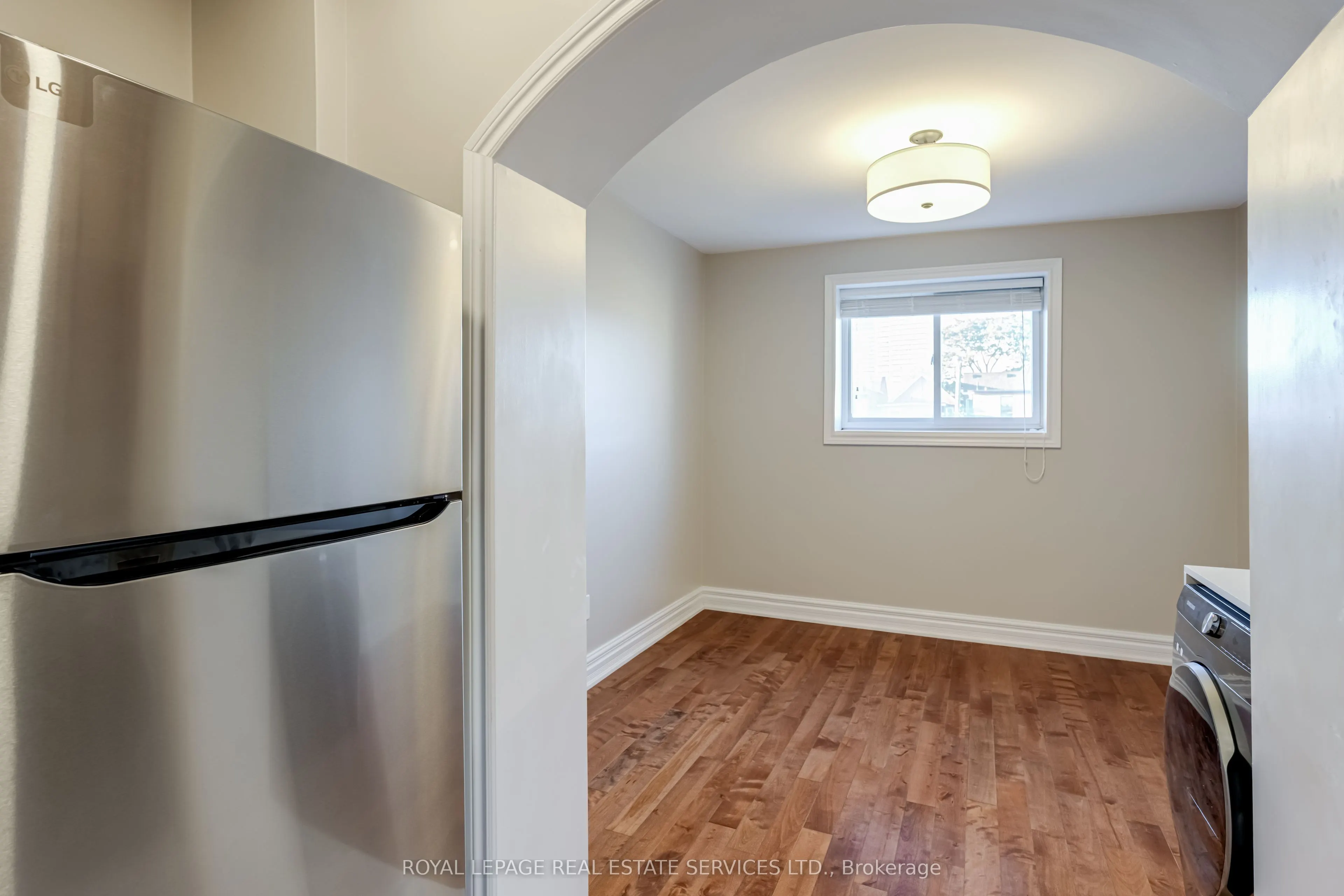 94 Wallace Avenue, #2nd Flr, 2 bdrm + Den/Din