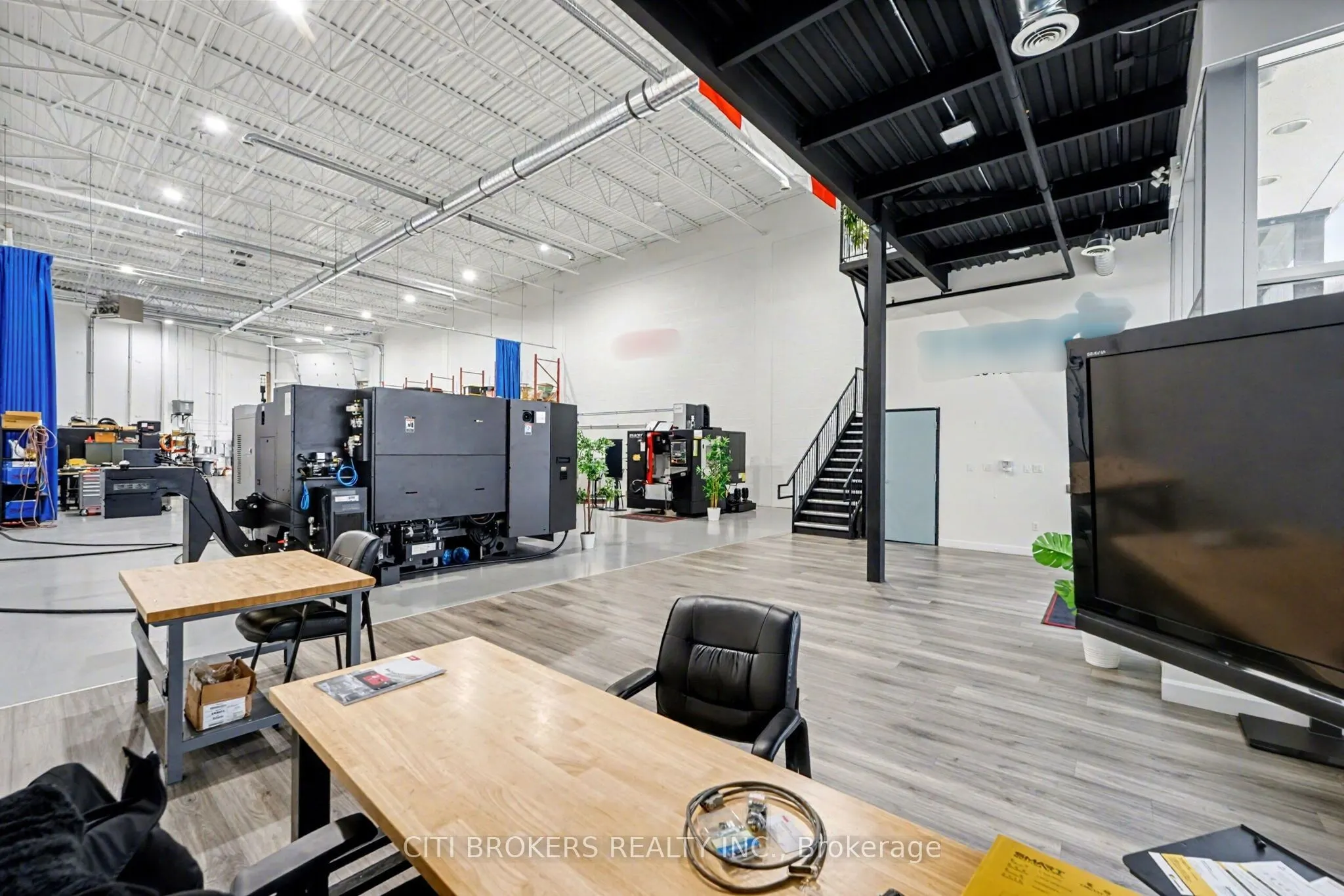 20 Lightbeam Terrace, #B8