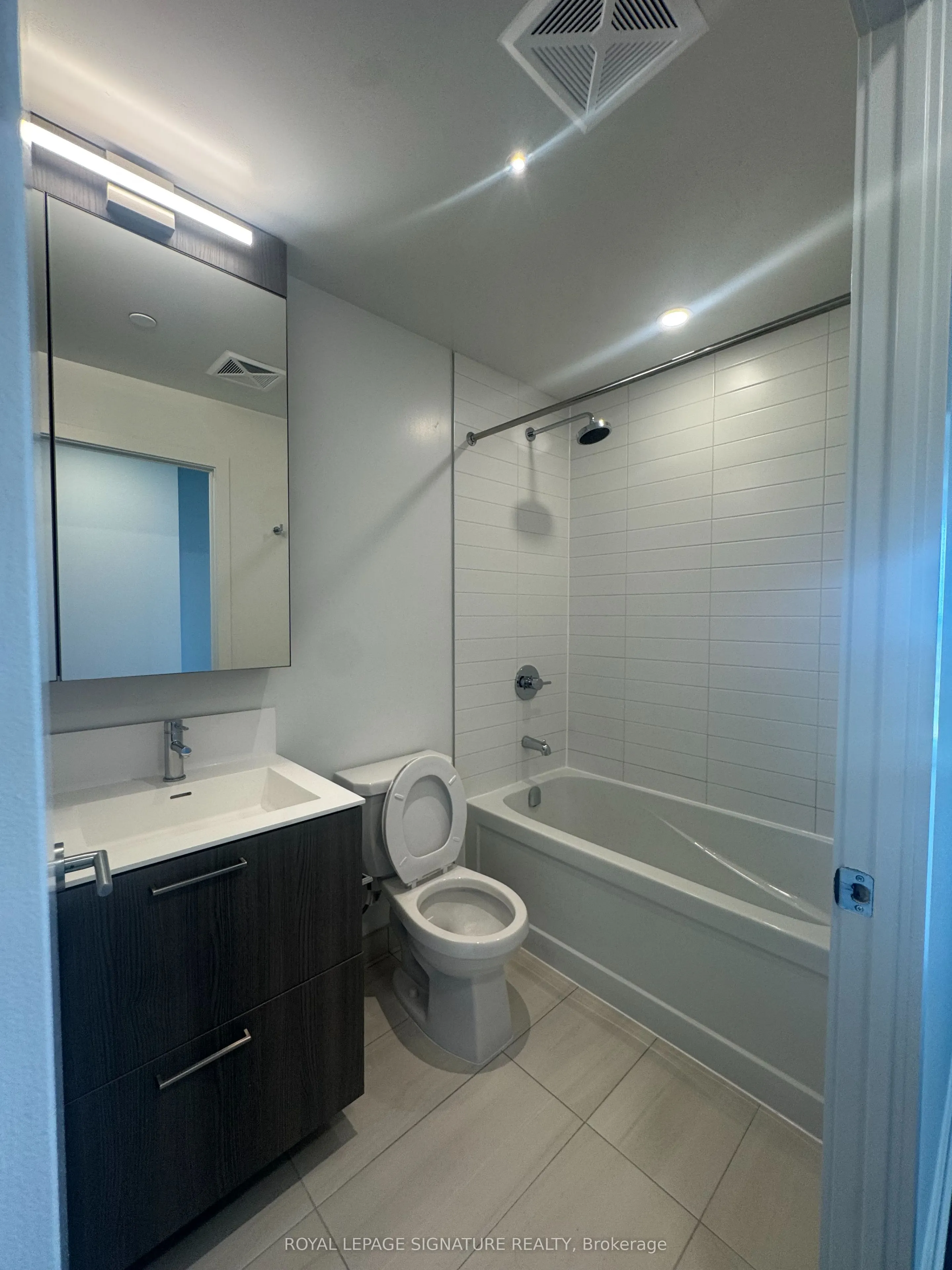 40 Lagerfeld Drive, #1012