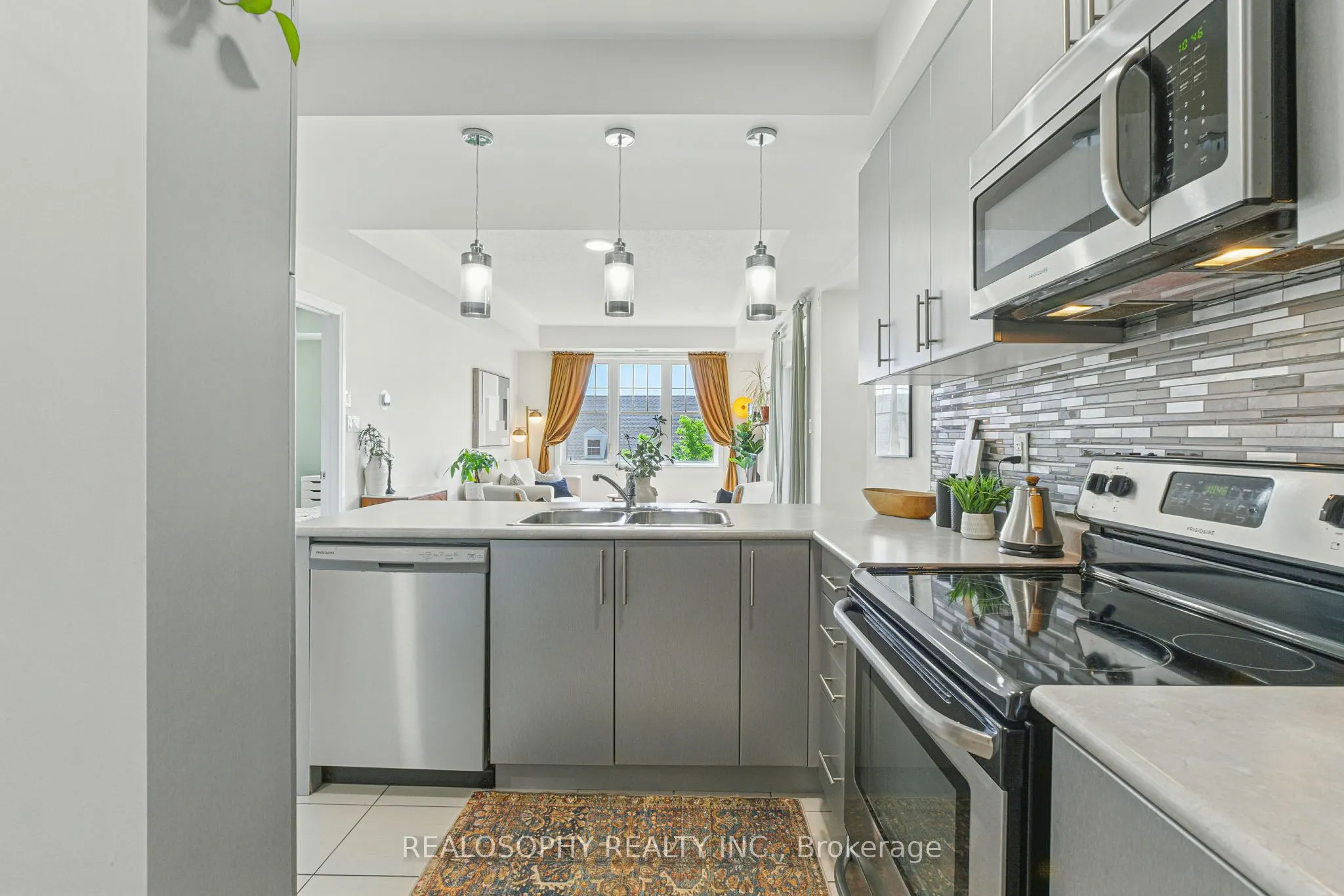 2333 Sawgrass Drive, #304