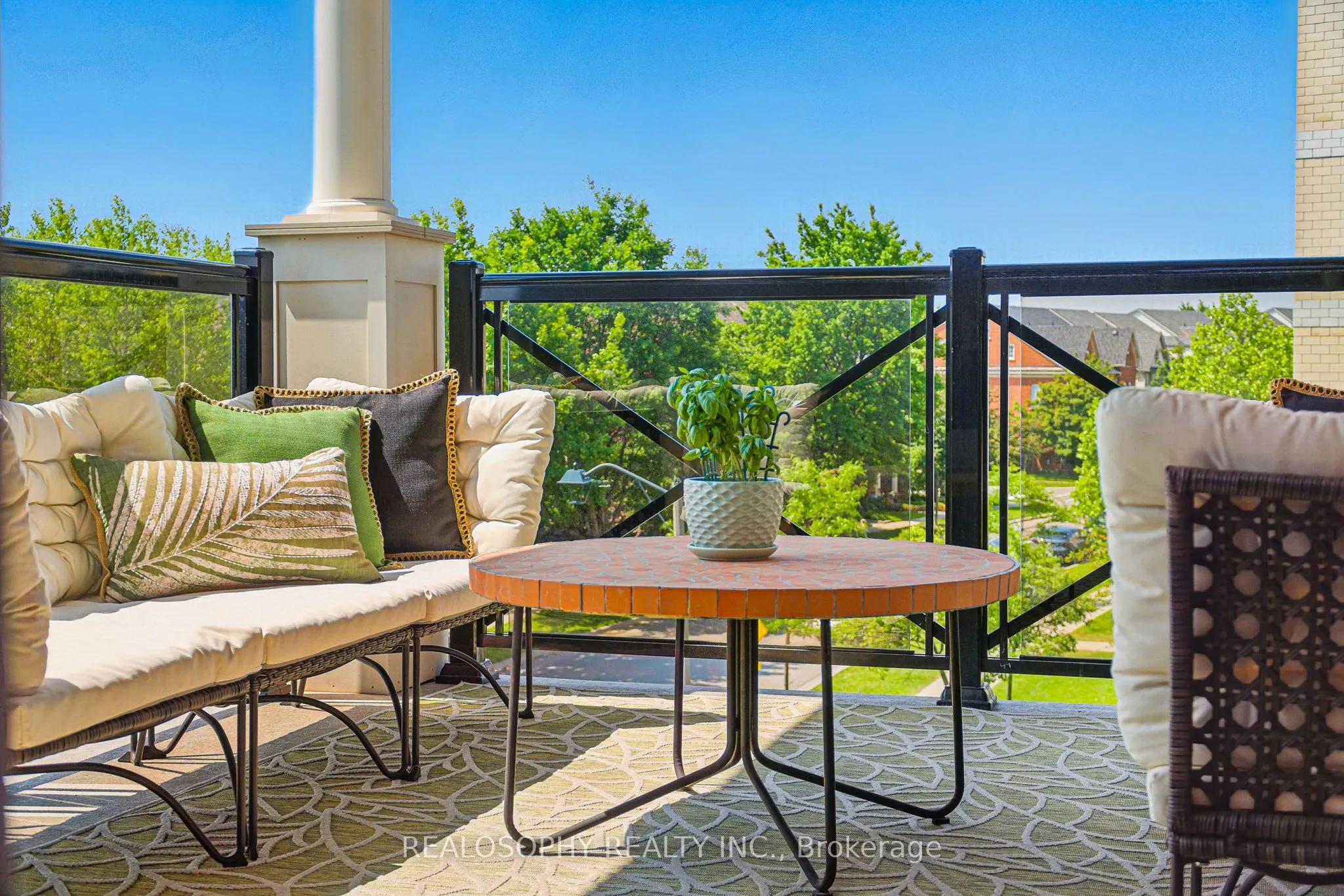 2333 Sawgrass Drive, #304