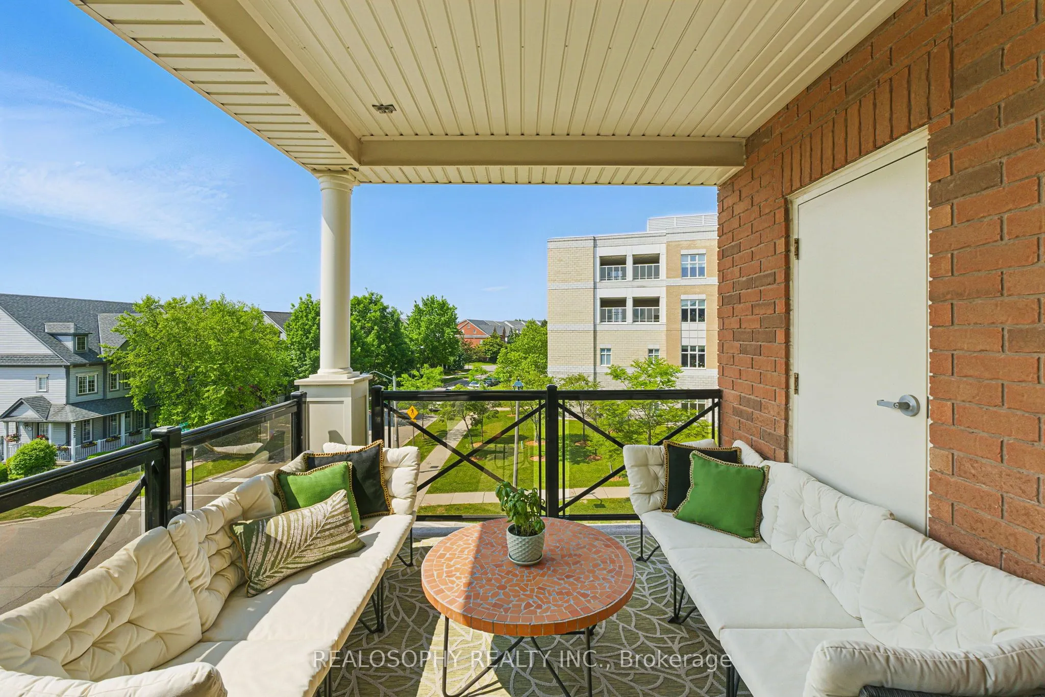 2333 Sawgrass Drive, #304