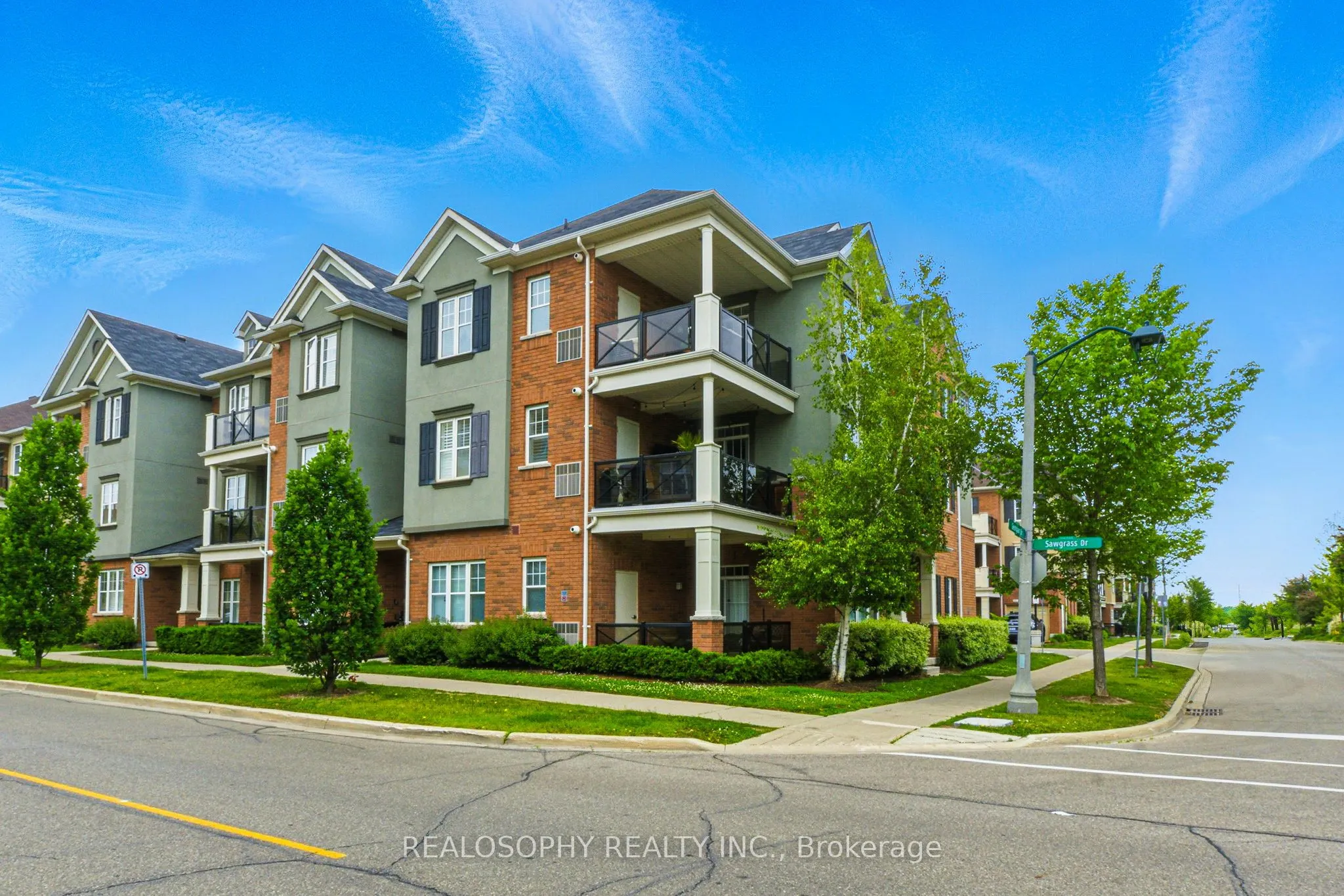 2333 Sawgrass Drive, #304