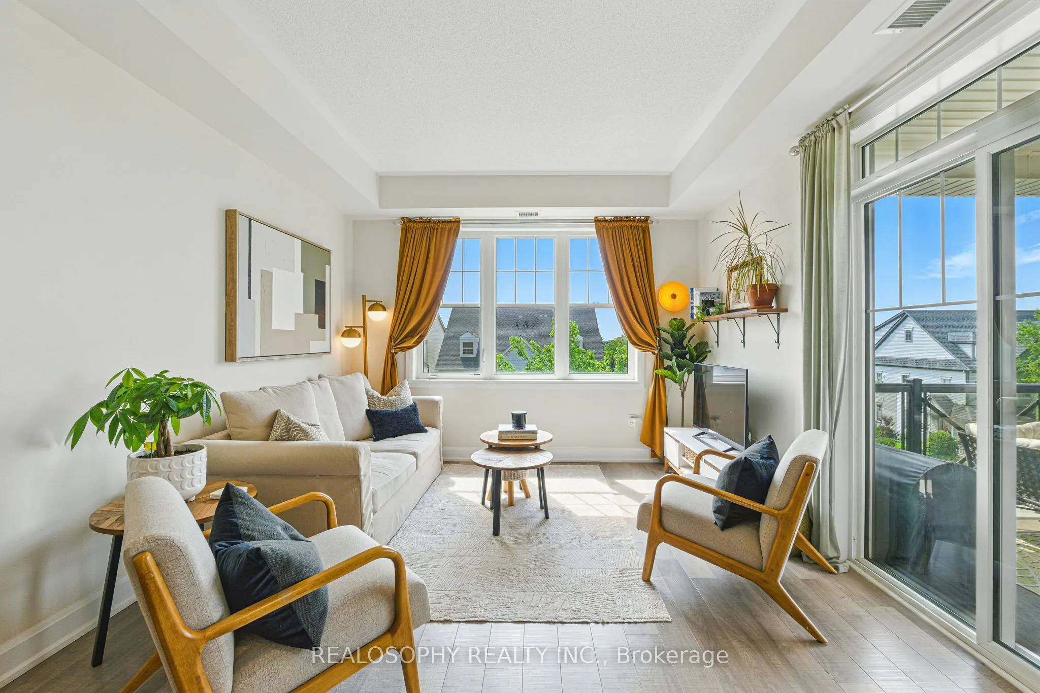 2333 Sawgrass Drive, #304