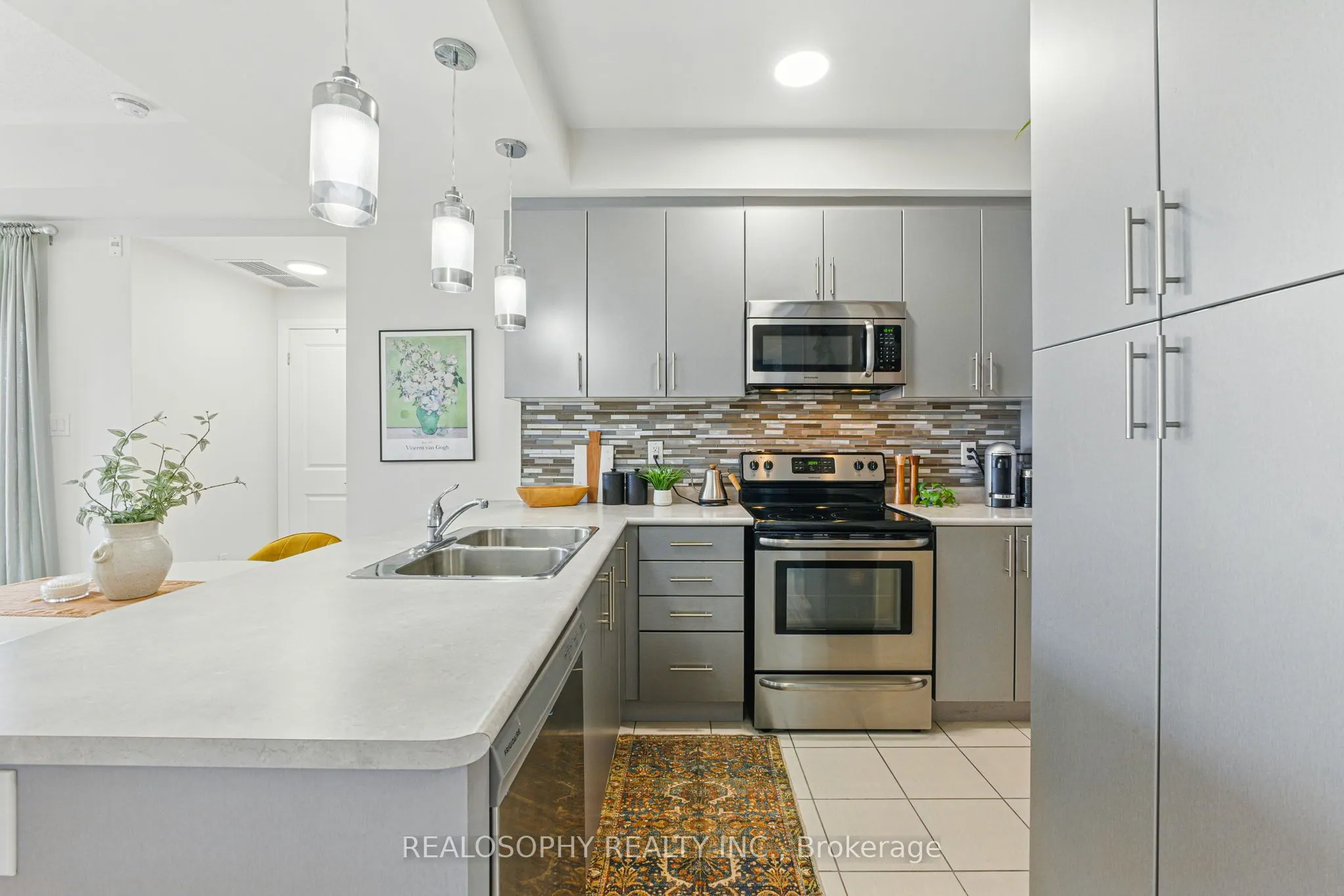 2333 Sawgrass Drive, #304