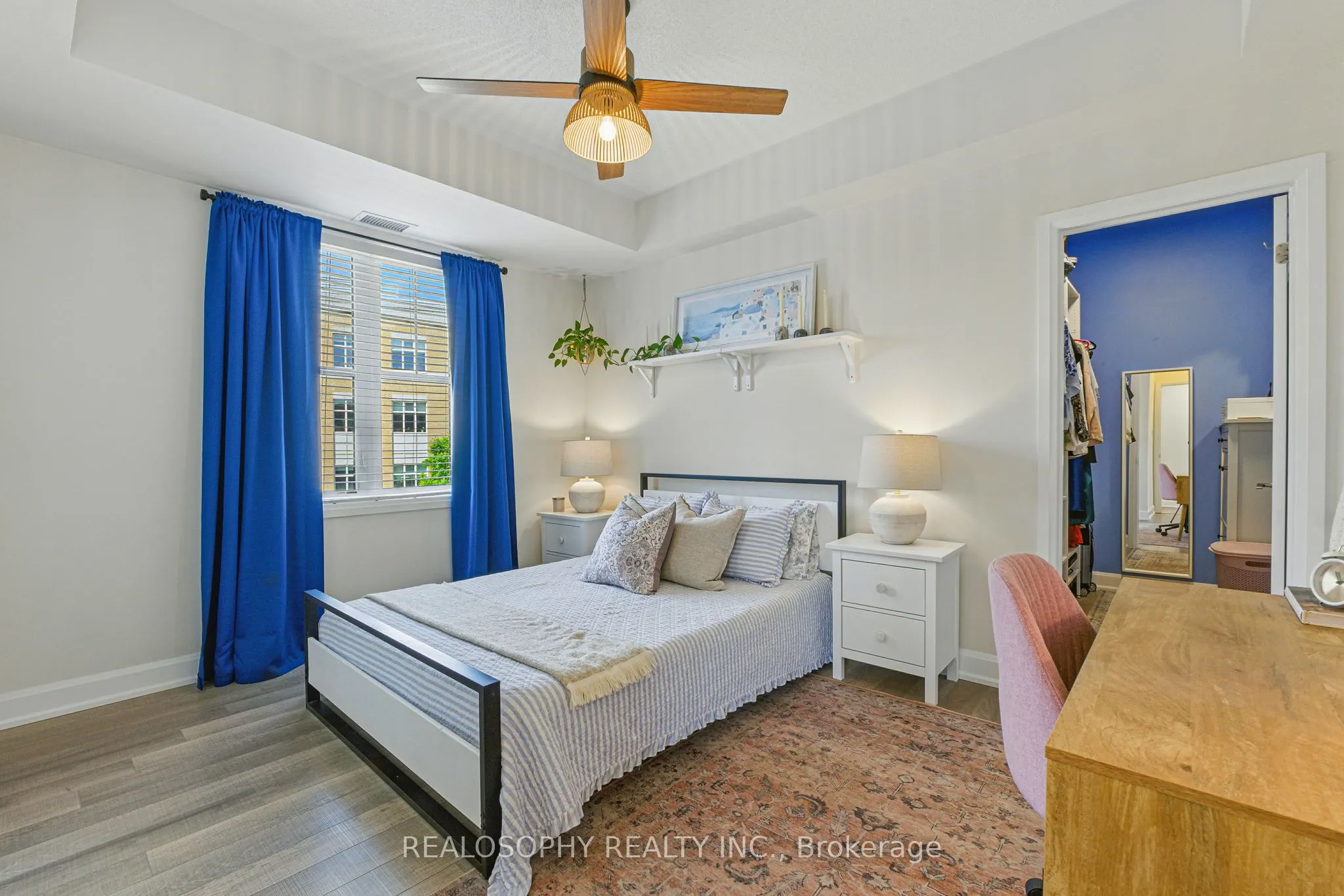 2333 Sawgrass Drive, #304