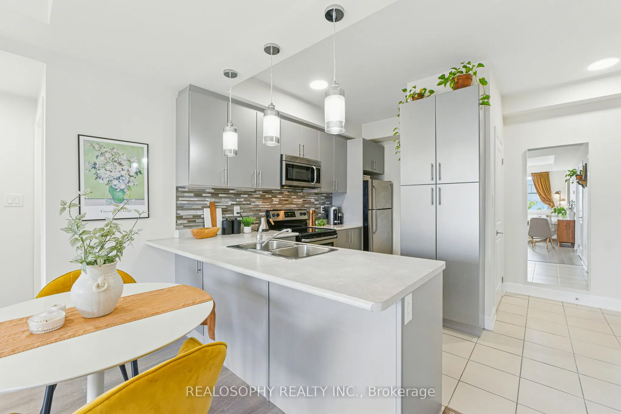 2333 Sawgrass Drive, #304