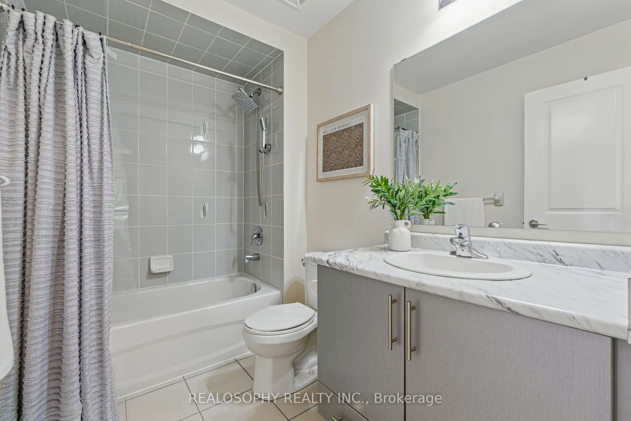 2333 Sawgrass Drive, #304