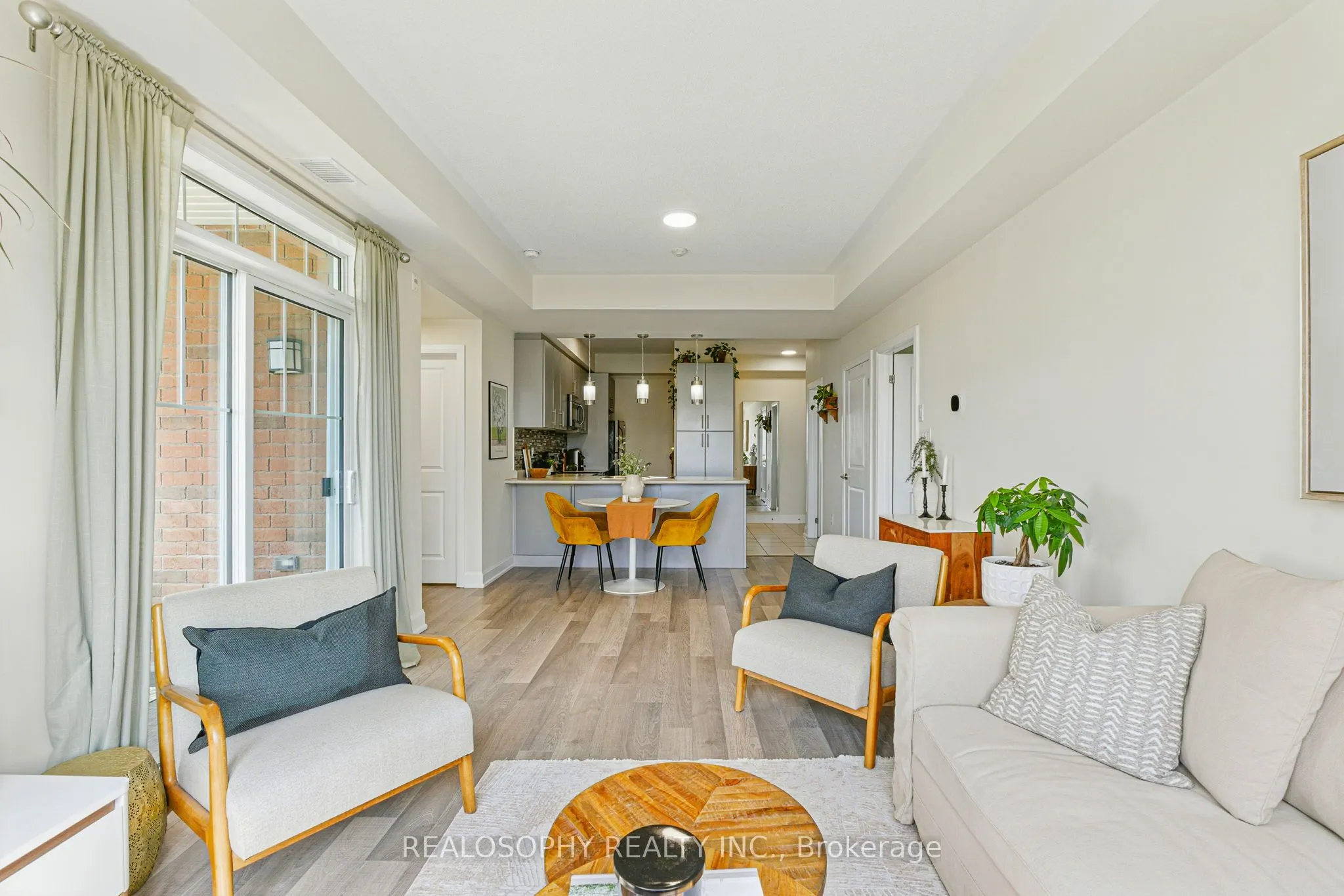 2333 Sawgrass Drive, #304